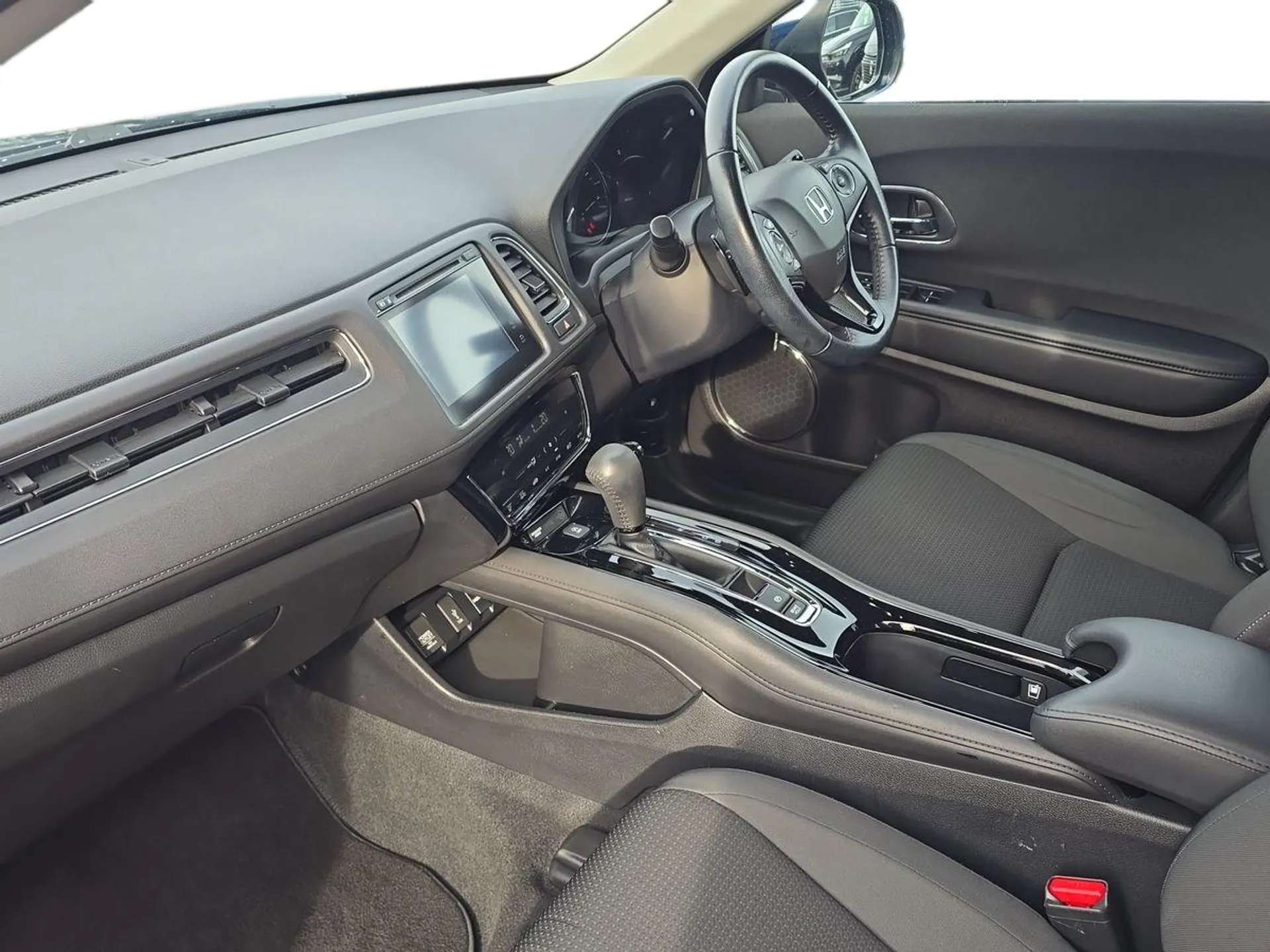 A 2020 HONDA HR-V 1.5 i-VTEC SE CVT 5dr A 2020 HONDA HR-V 1.5 i-VTEC SE CVT 5dr