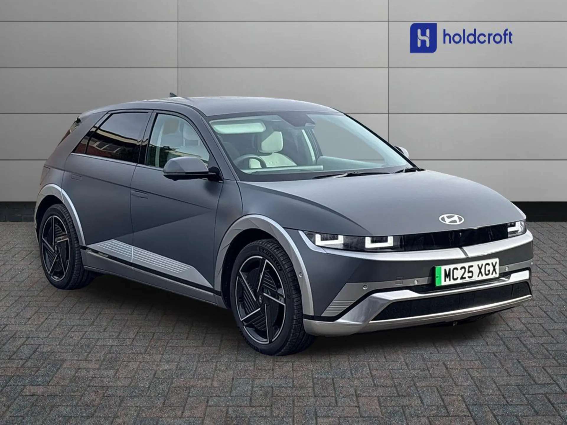 A 2025 HYUNDAI IONIQ 5 239kW Ultimate 84 kWh 5dr AWD Auto - ZERO DEPOSIT FINANCE AND CASHBACK AVAILABLE A 2025 HYUNDAI IONIQ 5 239kW Ultimate 84 kWh 5dr AWD Auto - ZERO DEPOSIT FINANCE AND CASHBACK AVAILABLE