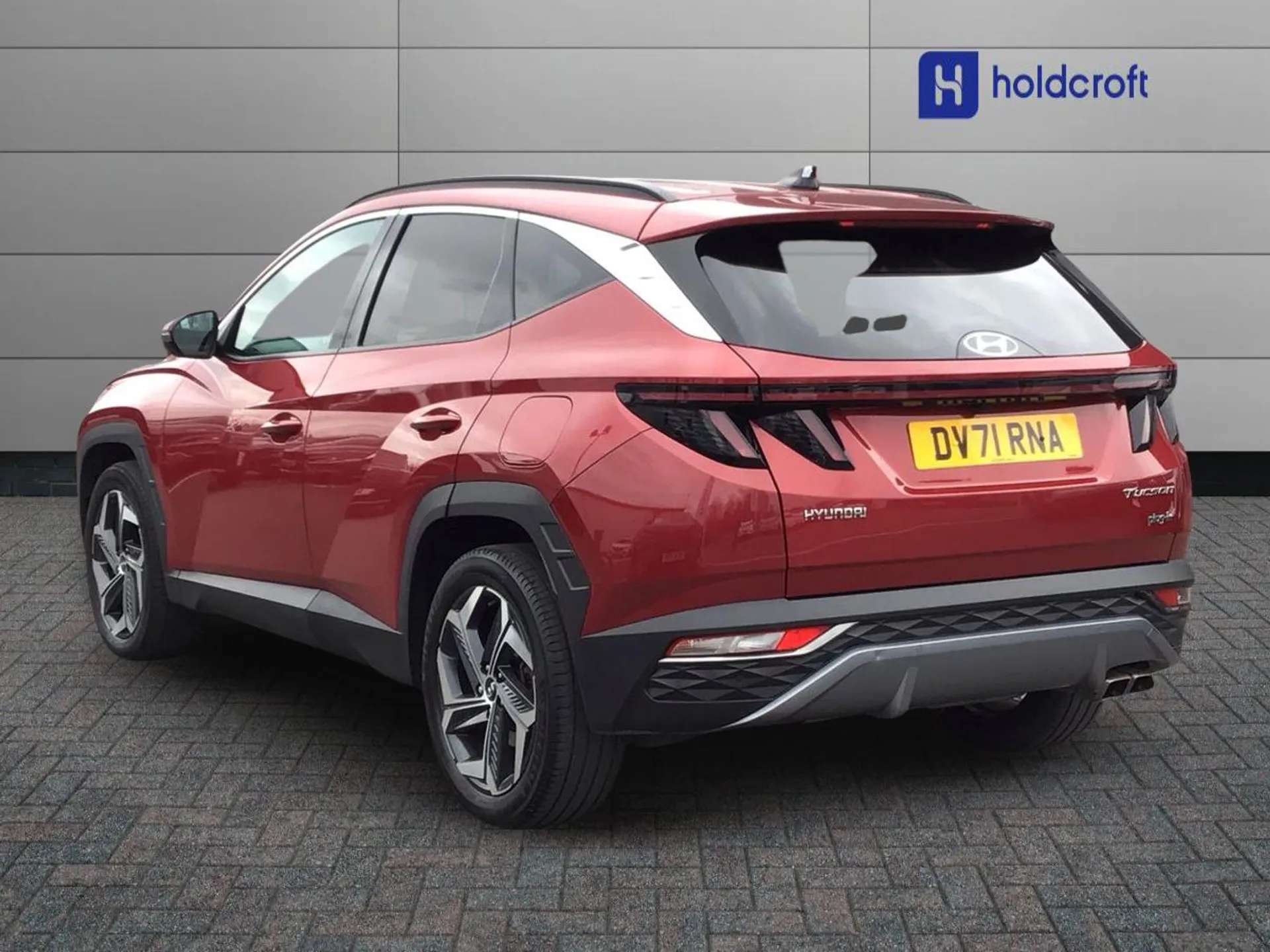 A 2022 HYUNDAI TUCSON 1.6 TGDi Plug-in Hybrid Premium 5dr 4WD Auto - ZERO DEPOSIT FINANCE & CASHBACK AVAILABLE A 2022 HYUNDAI TUCSON 1.6 TGDi Plug-in Hybrid Premium 5dr 4WD Auto - ZERO DEPOSIT FINANCE & CASHBACK AVAILABLE