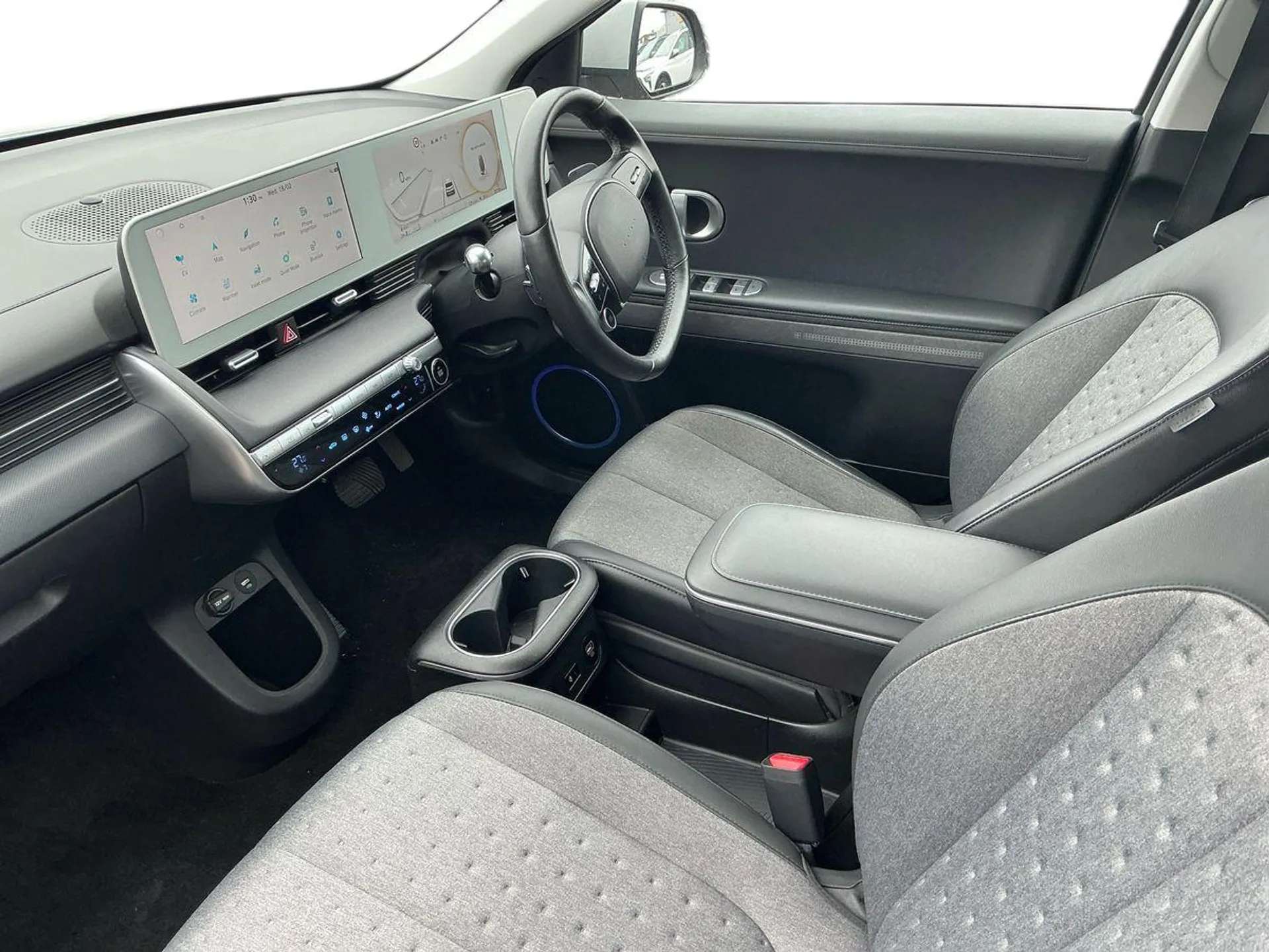 A 2023 HYUNDAI IONIQ 5 168kW Premium 77 kWh 5dr Auto - ZERO DEPOSIT FINANCE & CASHBACK AVAILABLE A 2023 HYUNDAI IONIQ 5 168kW Premium 77 kWh 5dr Auto - ZERO DEPOSIT FINANCE & CASHBACK AVAILABLE