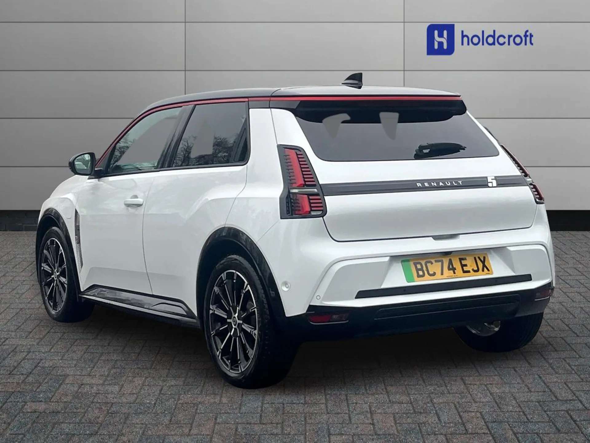 A 2025 RENAULT 5 110kW Iconic Five Comfort Range 52kWh 5dr Auto A 2025 RENAULT 5 110kW Iconic Five Comfort Range 52kWh 5dr Auto