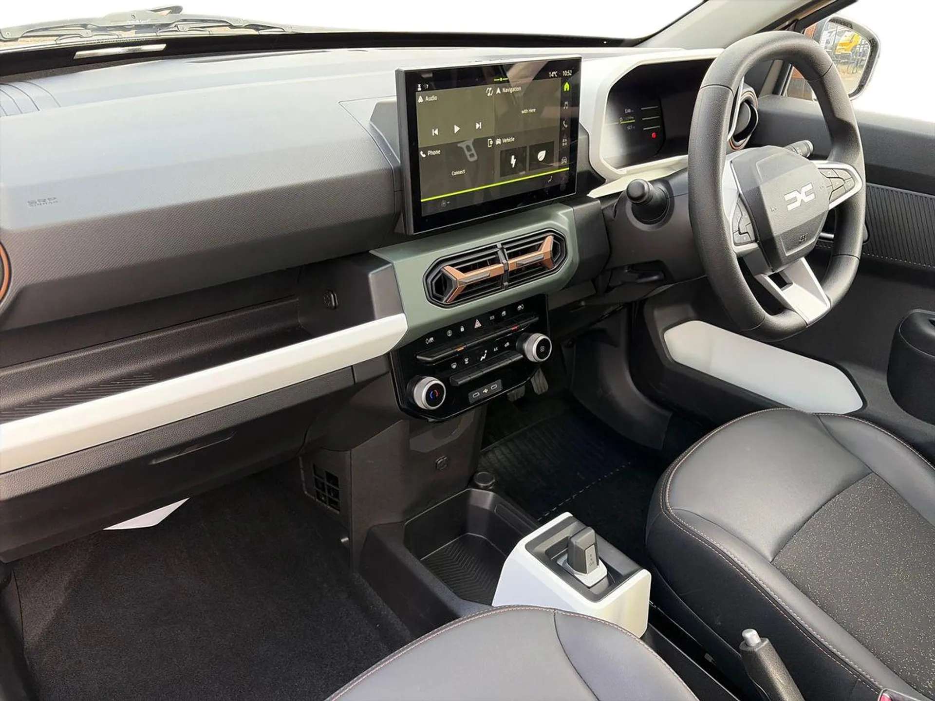 A 2024 DACIA SPRING 27kWh Extreme 65 48kW 5dr Auto A 2024 DACIA SPRING 27kWh Extreme 65 48kW 5dr Auto