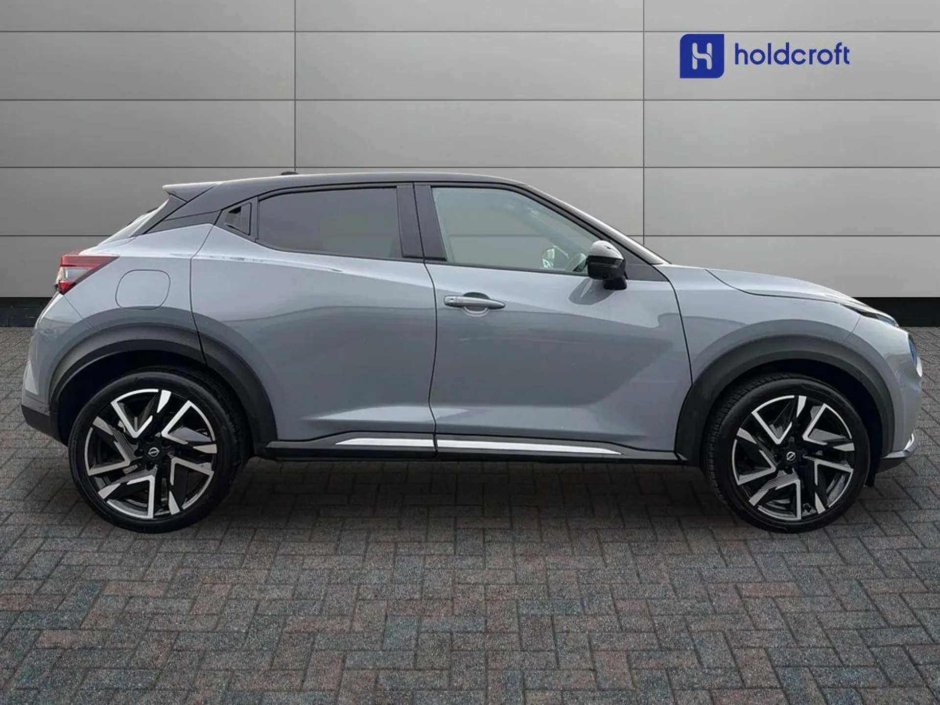 A 2025 NISSAN JUKE 1.0 DiG-T Tekna+ 5dr A 2025 NISSAN JUKE 1.0 DiG-T Tekna+ 5dr