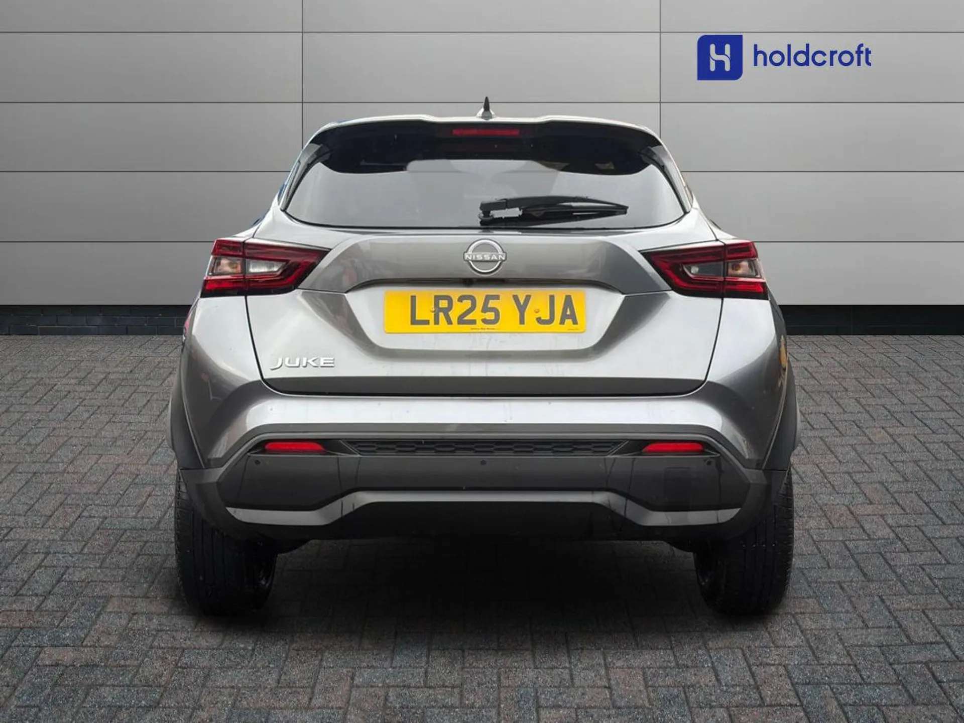 A 2025 NISSAN JUKE 1.0 DiG-T N-Connecta 5dr A 2025 NISSAN JUKE 1.0 DiG-T N-Connecta 5dr