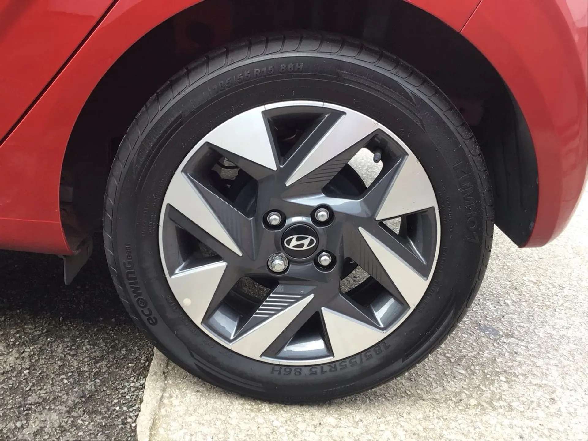 2024 HYUNDAI I10 2024 HYUNDAI I10