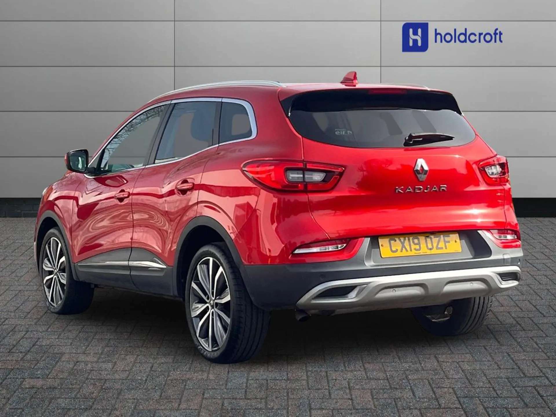 A 2019 RENAULT KADJAR 1.3 TCE 160 S Edition 5dr A 2019 RENAULT KADJAR 1.3 TCE 160 S Edition 5dr