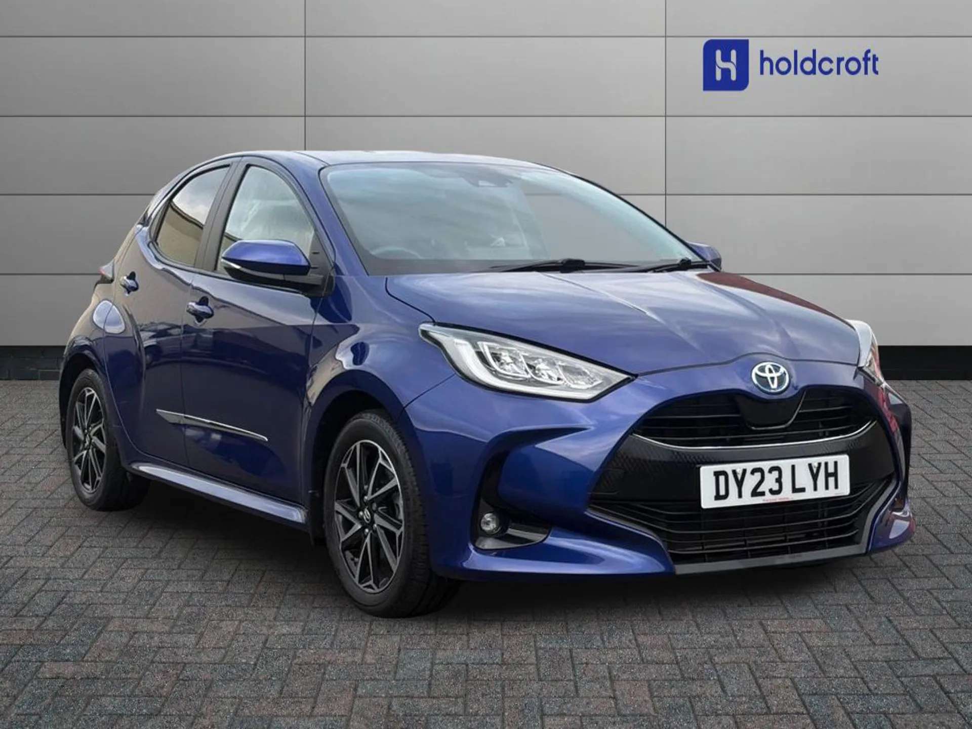 A 2023 TOYOTA YARIS 1.5 Hybrid Design 5dr CVT A 2023 TOYOTA YARIS 1.5 Hybrid Design 5dr CVT