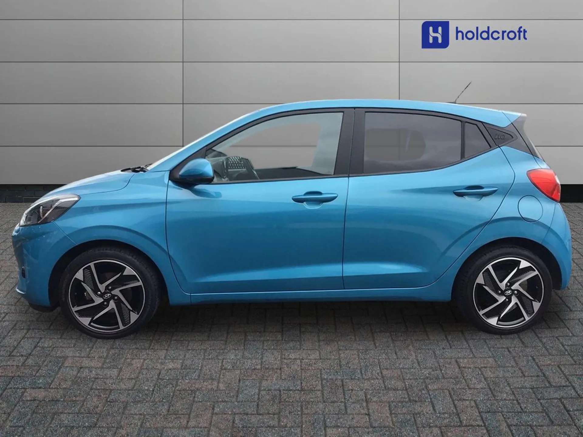 A 2021 HYUNDAI I10 1.0 MPi Premium 5dr - ZERO DEPOSIT FINANCE & CASHBACK AVAILABLE A 2021 HYUNDAI I10 1.0 MPi Premium 5dr - ZERO DEPOSIT FINANCE & CASHBACK AVAILABLE