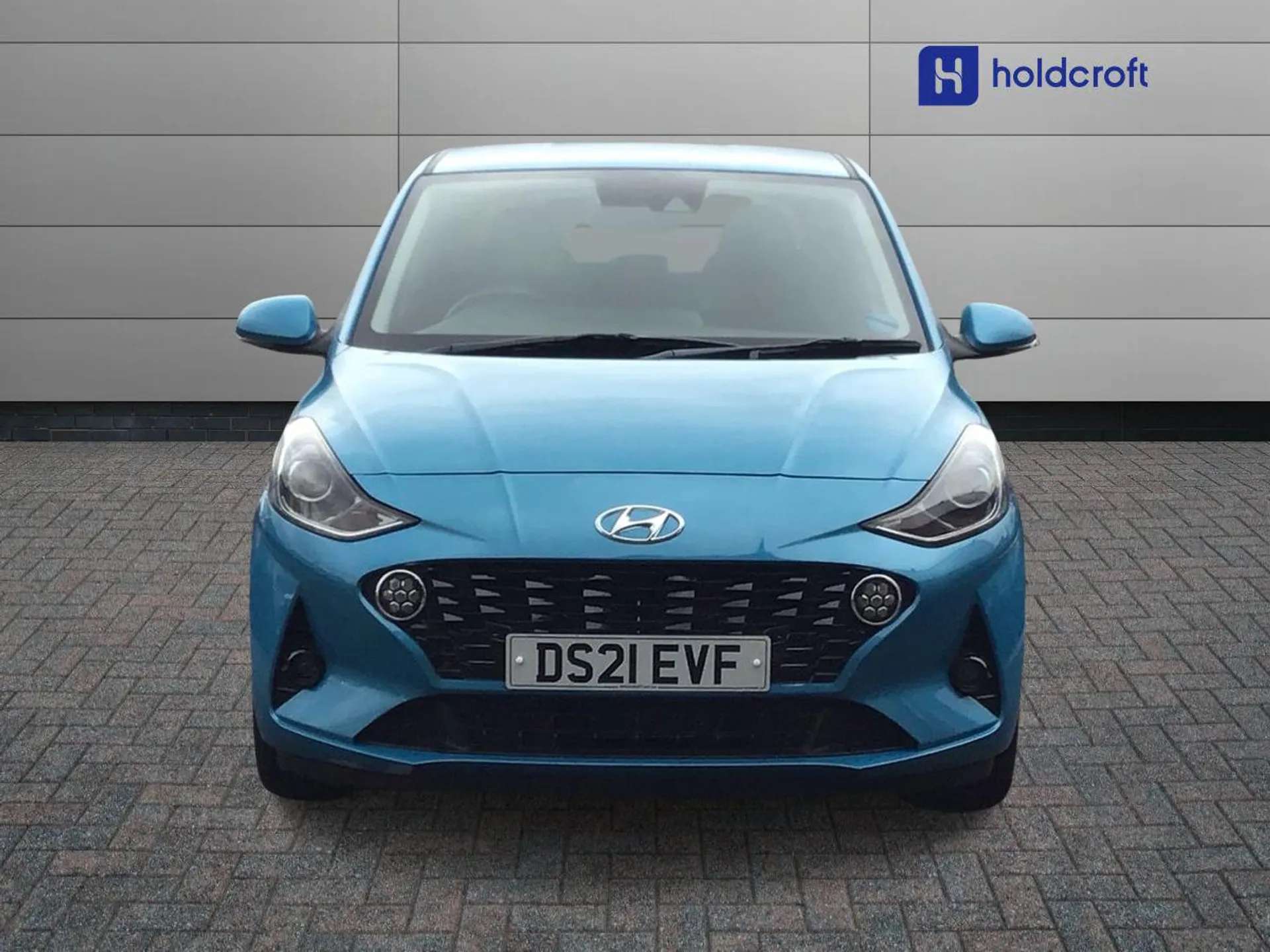 A 2021 HYUNDAI I10 1.0 MPi Premium 5dr - ZERO DEPOSIT FINANCE & CASHBACK AVAILABLE A 2021 HYUNDAI I10 1.0 MPi Premium 5dr - ZERO DEPOSIT FINANCE & CASHBACK AVAILABLE