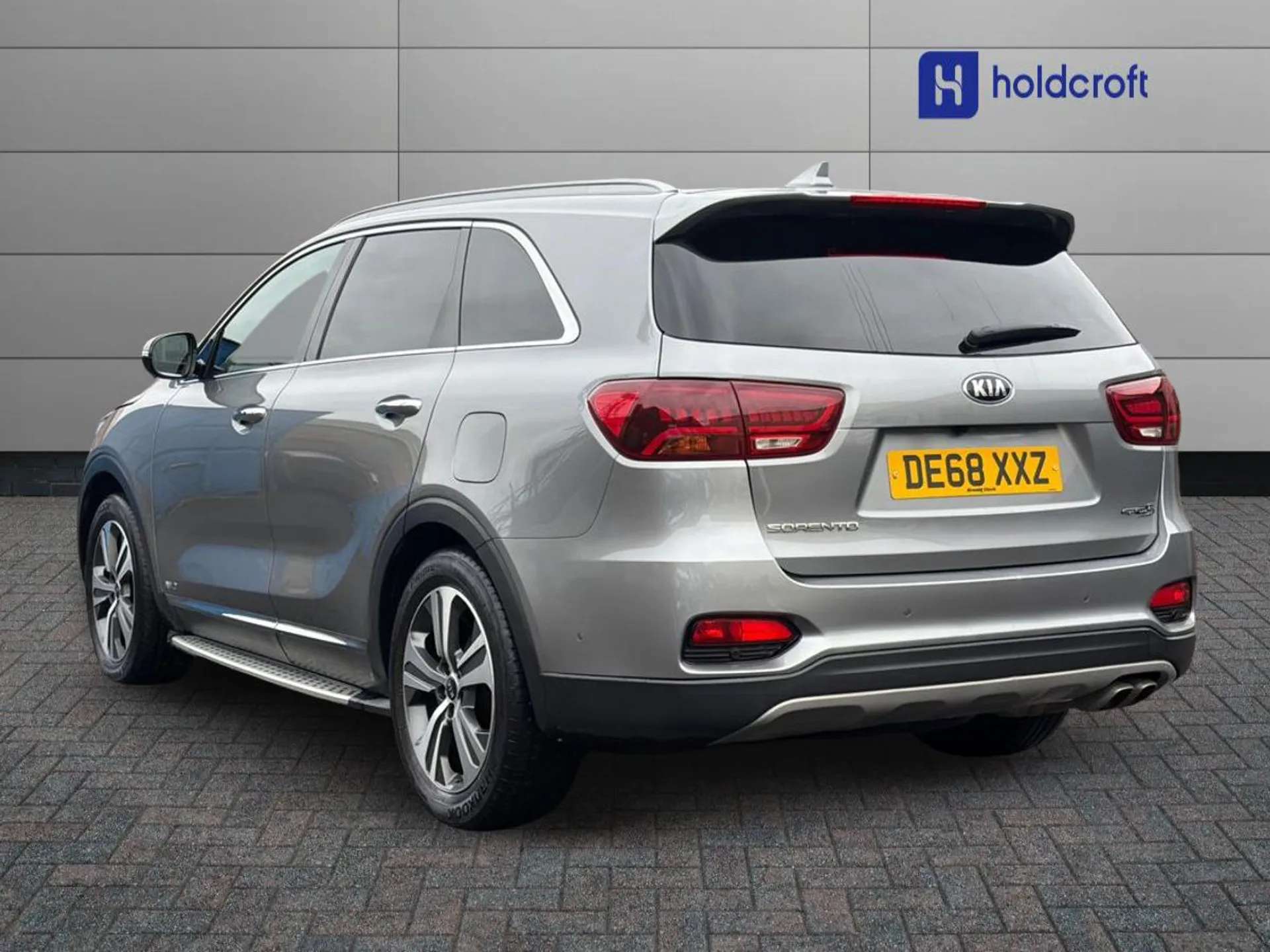 A 2018 KIA SORENTO 2.2 CRDi GT-Line S 5dr Auto A 2018 KIA SORENTO 2.2 CRDi GT-Line S 5dr Auto