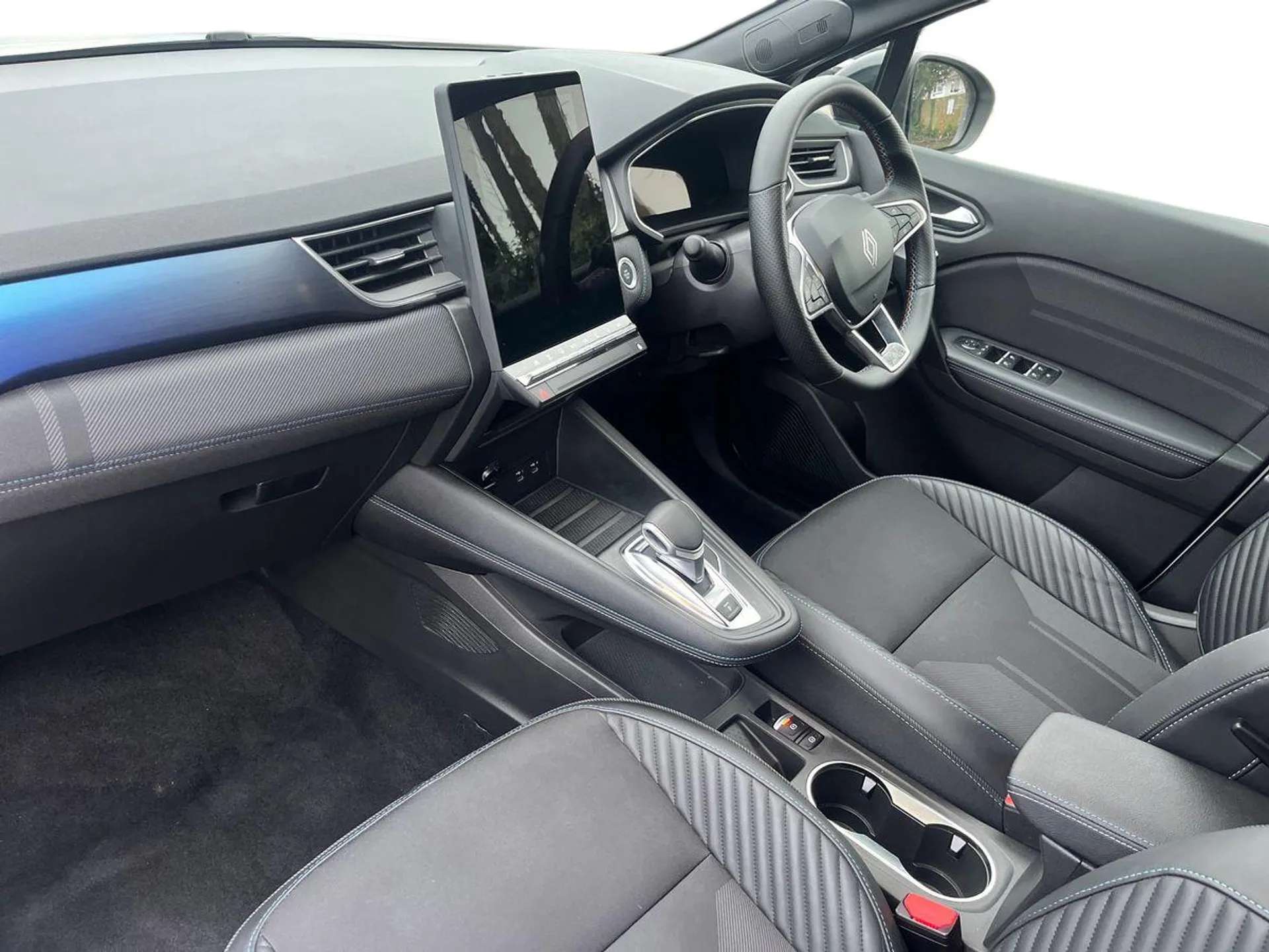 A 2024 RENAULT SYMBIOZ 1.6 E-Tech FHEV 145 Techno Esprit Alpine 5dr Auto A 2024 RENAULT SYMBIOZ 1.6 E-Tech FHEV 145 Techno Esprit Alpine 5dr Auto