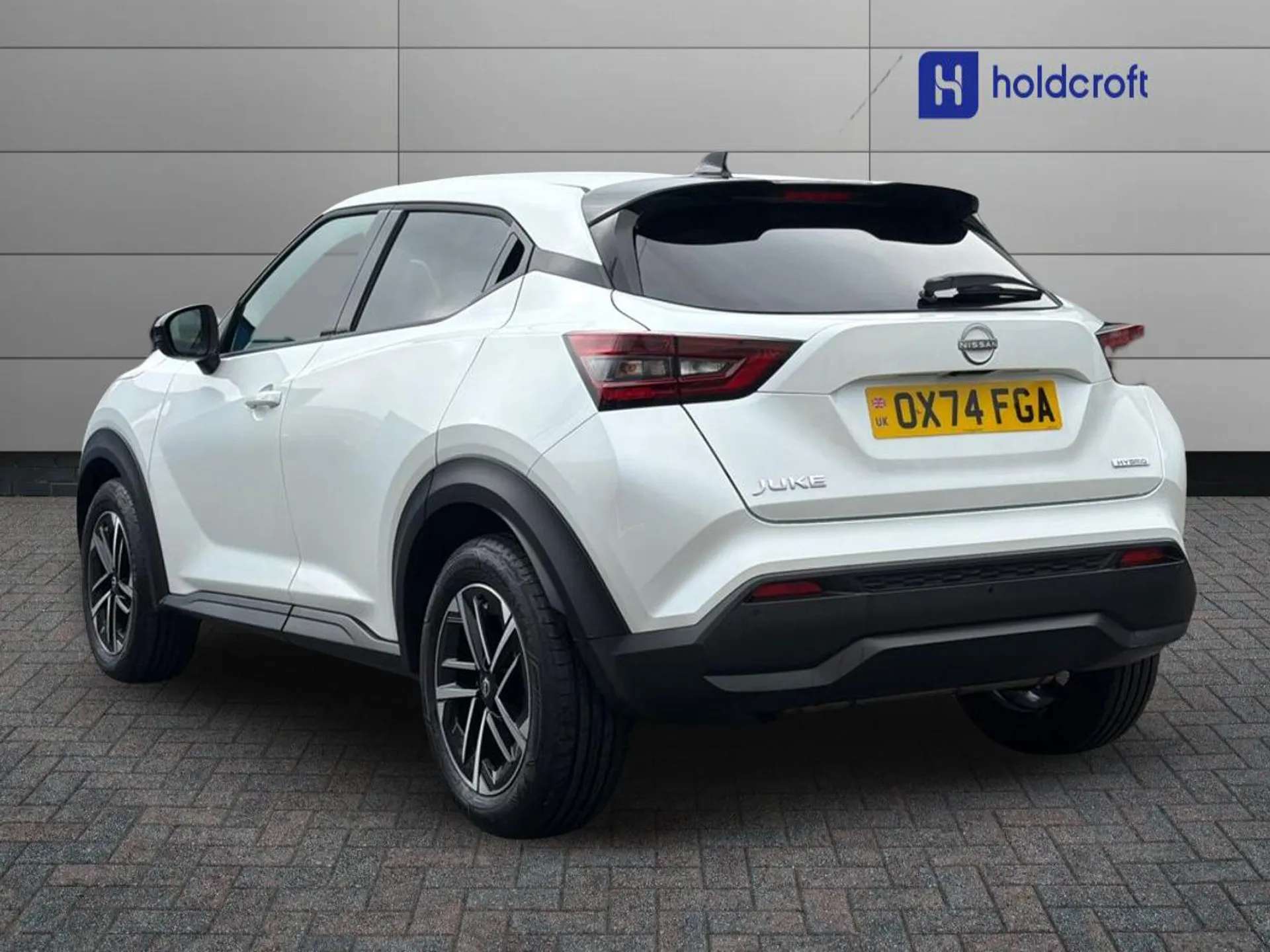 A 2025 NISSAN JUKE 1.6 Hybrid N-Connecta 5dr Auto A 2025 NISSAN JUKE 1.6 Hybrid N-Connecta 5dr Auto