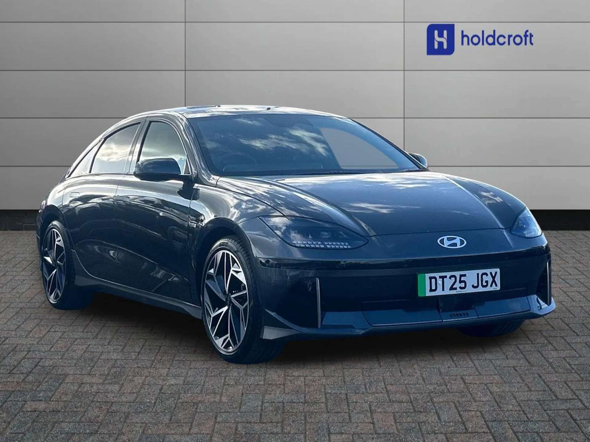 A 2025 HYUNDAI IONIQ 6 168kW Ultimate 77kWh 4dr Auto A 2025 HYUNDAI IONIQ 6 168kW Ultimate 77kWh 4dr Auto