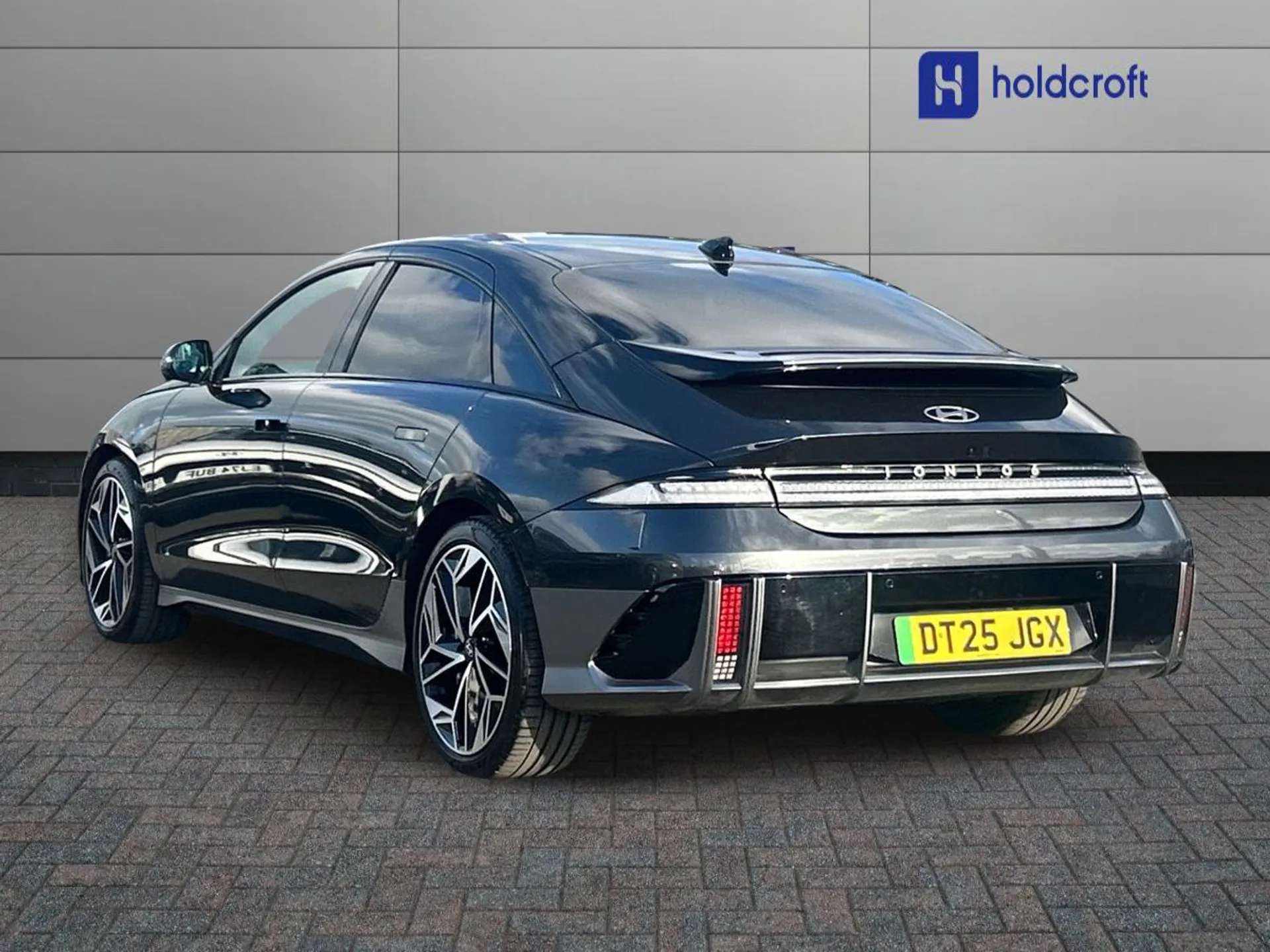 A 2025 HYUNDAI IONIQ 6 168kW Ultimate 77kWh 4dr Auto A 2025 HYUNDAI IONIQ 6 168kW Ultimate 77kWh 4dr Auto