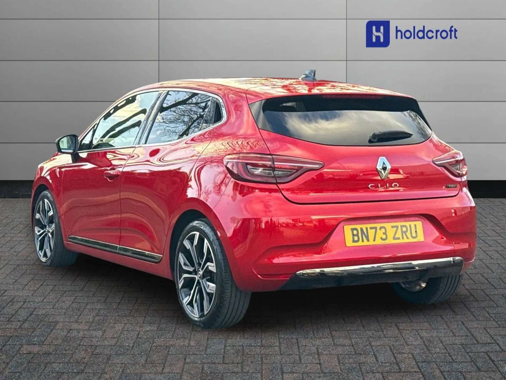 A 2023 RENAULT CLIO 1.6 E-TECH full hybrid 145 Techno 5dr Auto A 2023 RENAULT CLIO 1.6 E-TECH full hybrid 145 Techno 5dr Auto