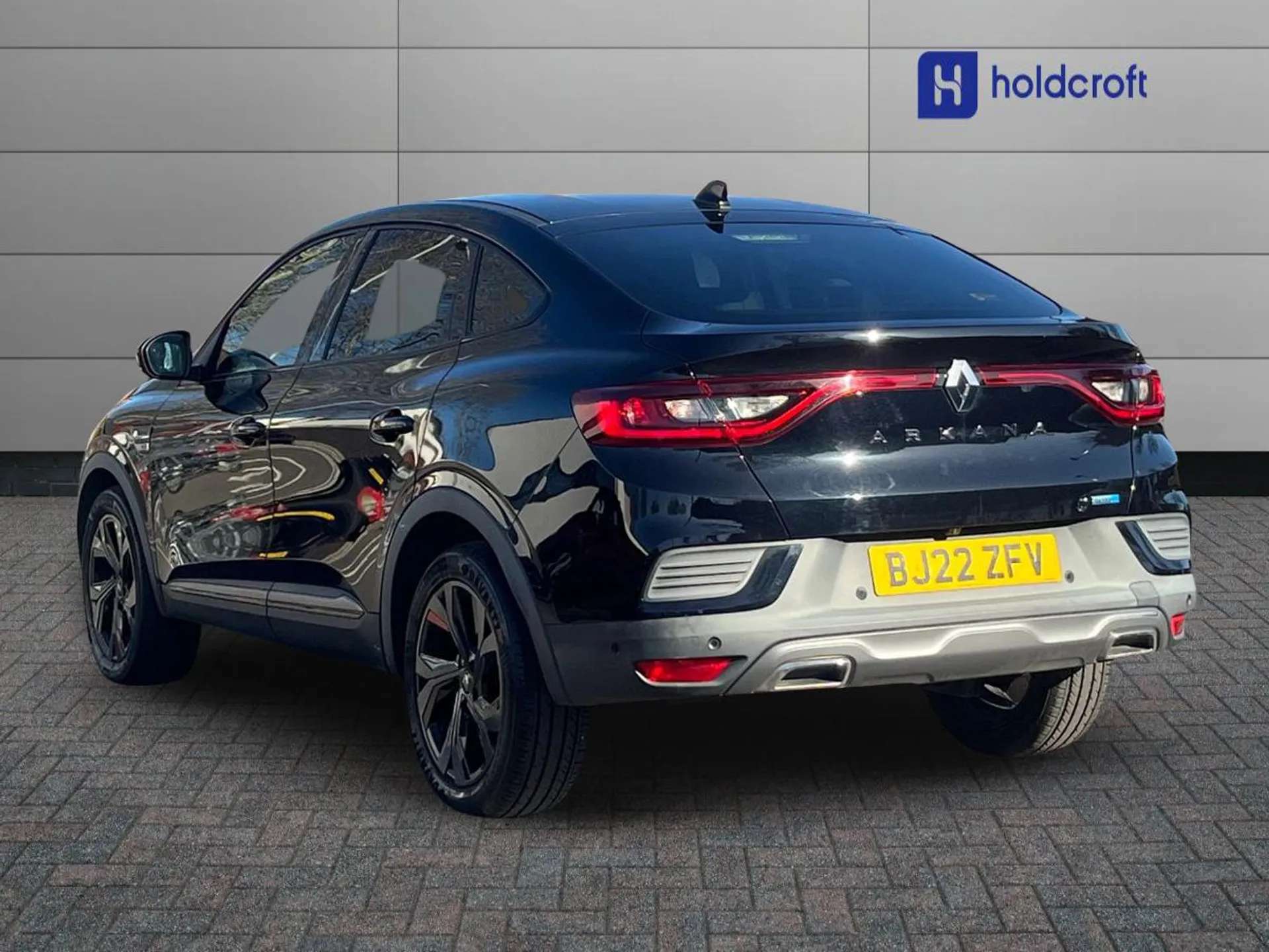 A 2022 RENAULT ARKANA 1.6 E-TECH Hybrid 145 R.S. Line 5dr Auto A 2022 RENAULT ARKANA 1.6 E-TECH Hybrid 145 R.S. Line 5dr Auto