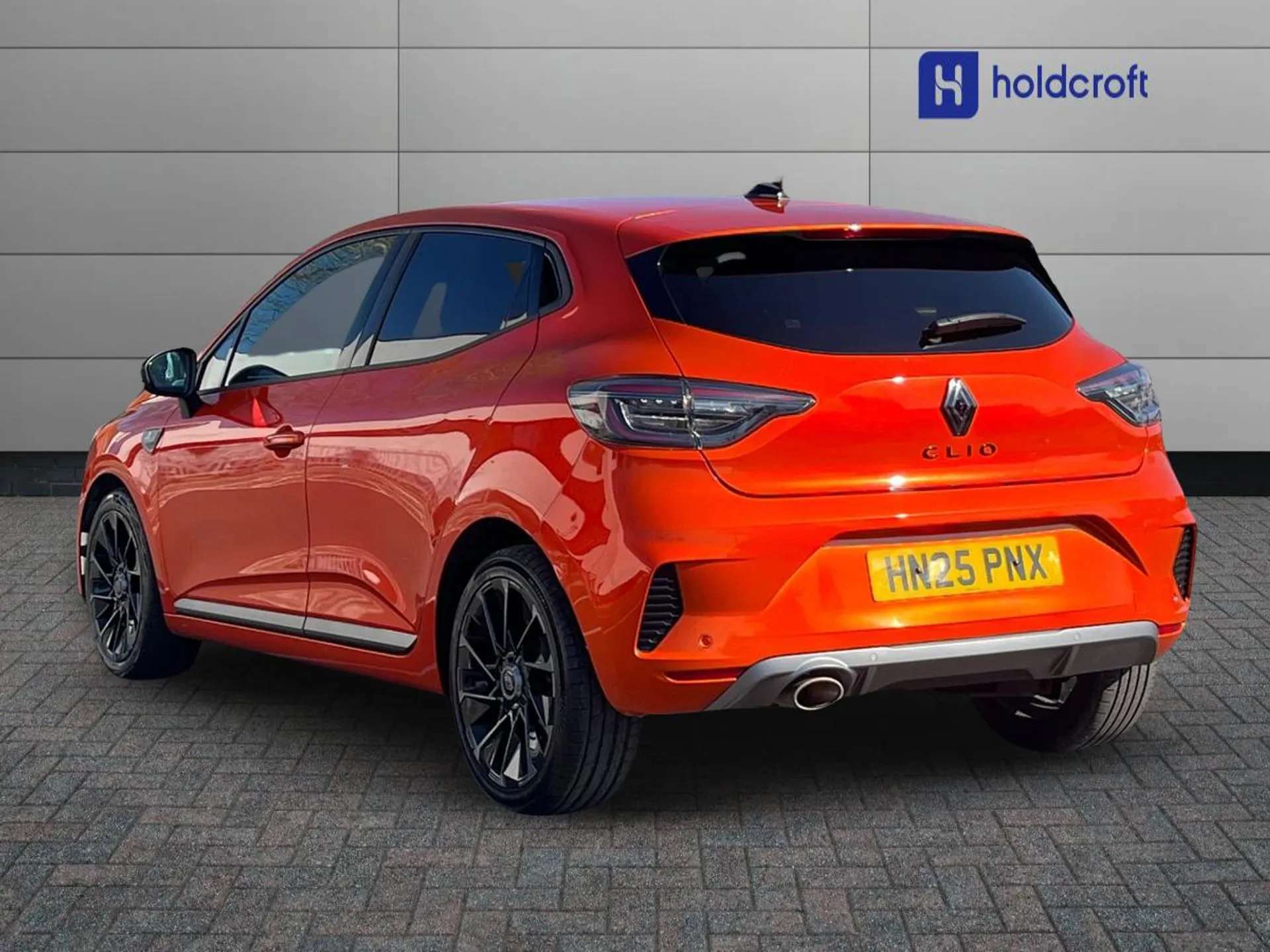 A 2025 RENAULT CLIO 1.0 TCe 90 Esprit Alpine 5dr A 2025 RENAULT CLIO 1.0 TCe 90 Esprit Alpine 5dr