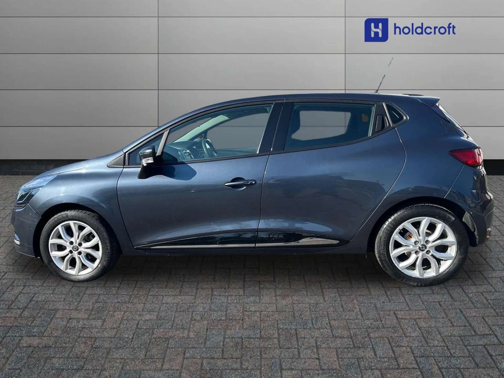 2017 RENAULT CLIO 2017 RENAULT CLIO
