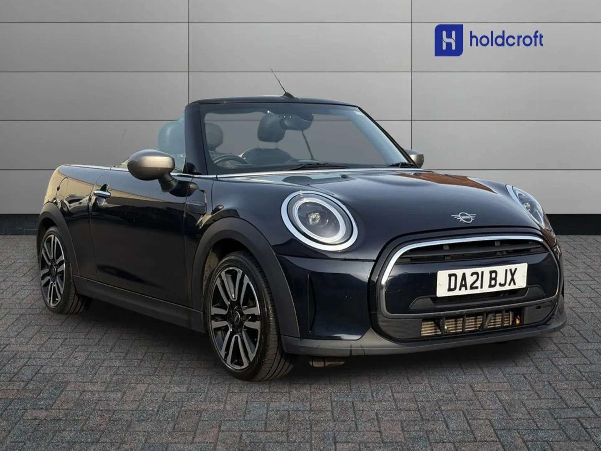 A 2021 MINI CONVERTIBLE 1.5 Cooper Exclusive 2dr A 2021 MINI CONVERTIBLE 1.5 Cooper Exclusive 2dr
