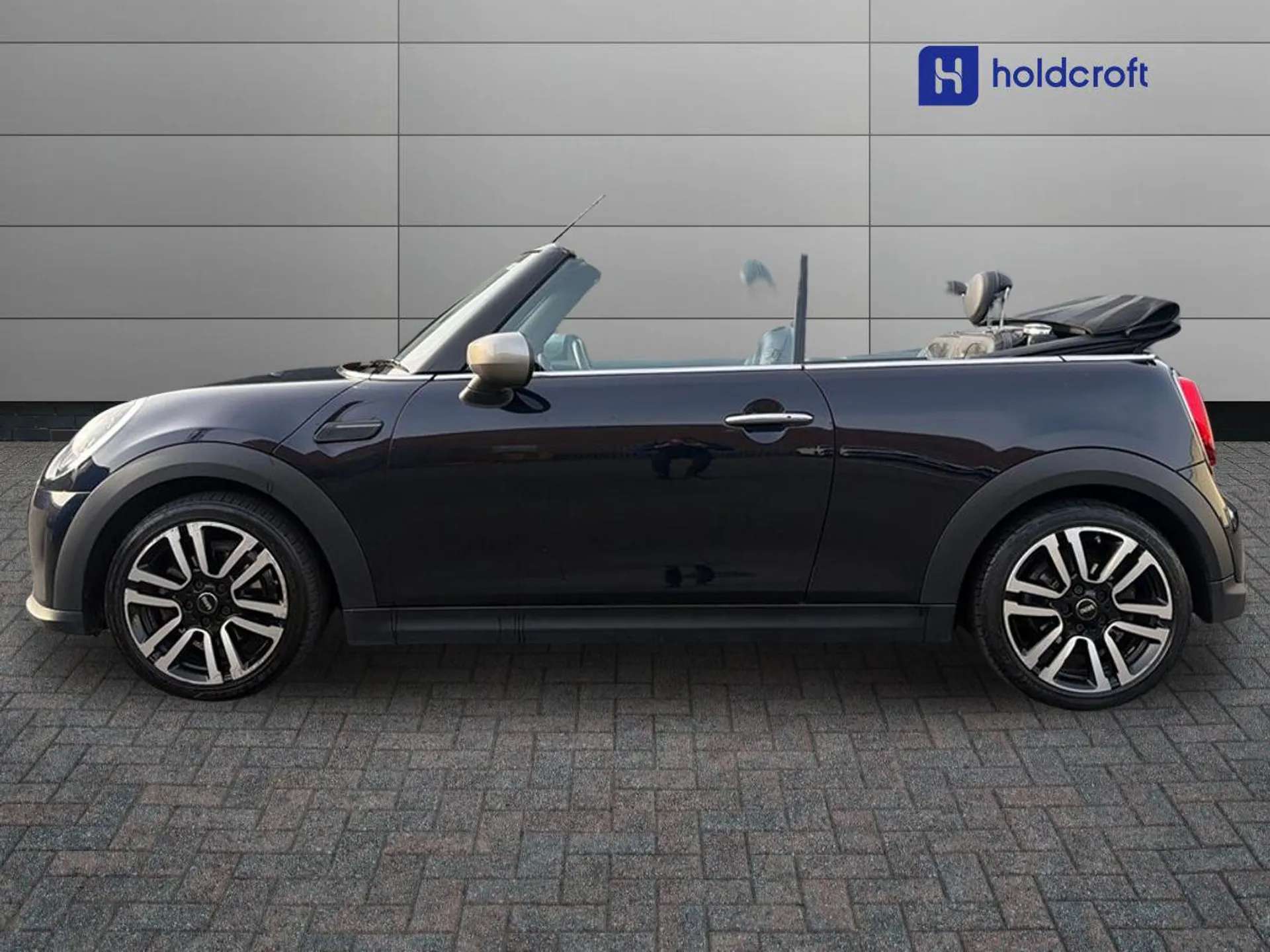 2021 MINI CONVERTIBLE 2021 MINI CONVERTIBLE