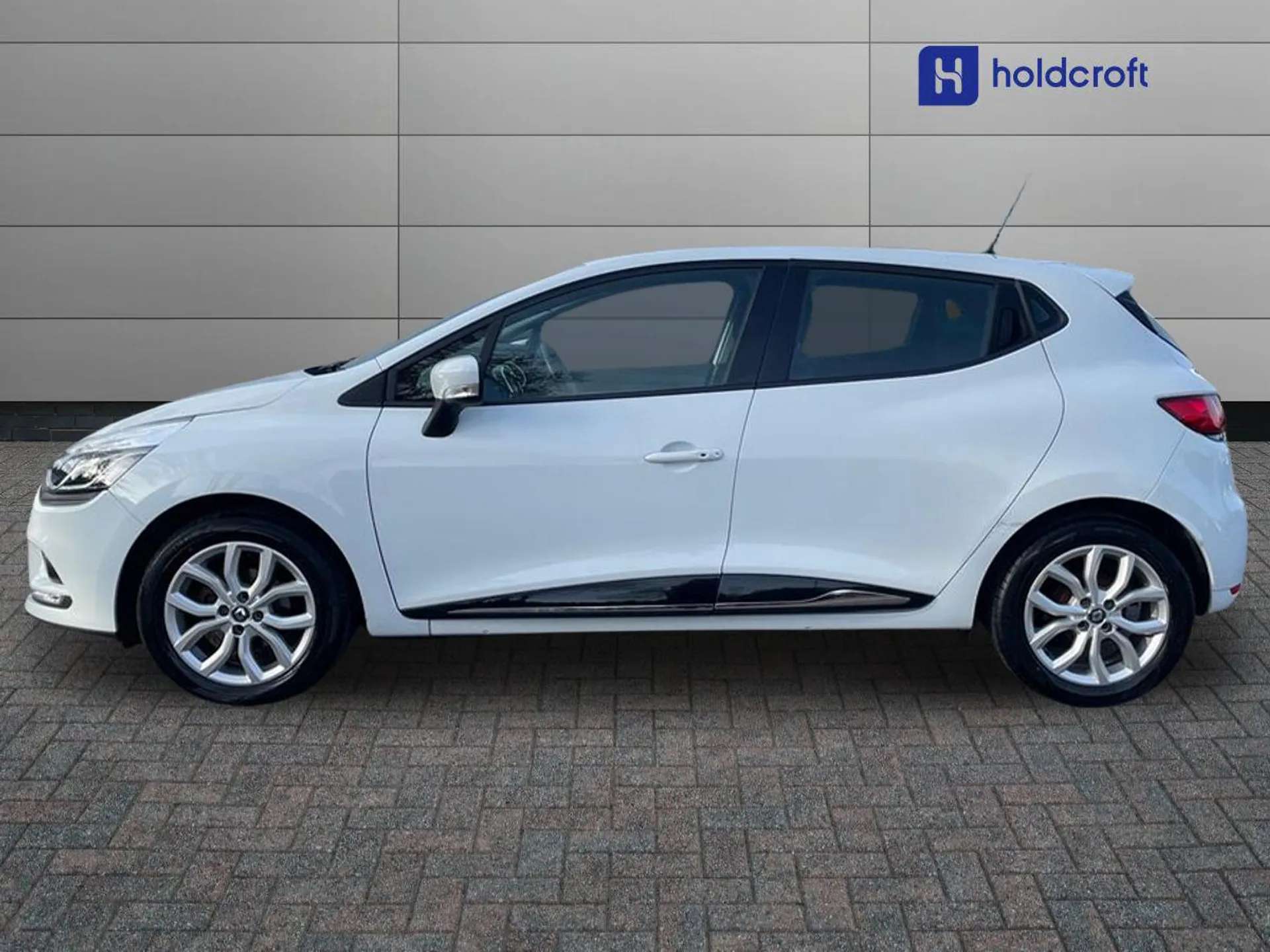 2018 RENAULT CLIO 2018 RENAULT CLIO