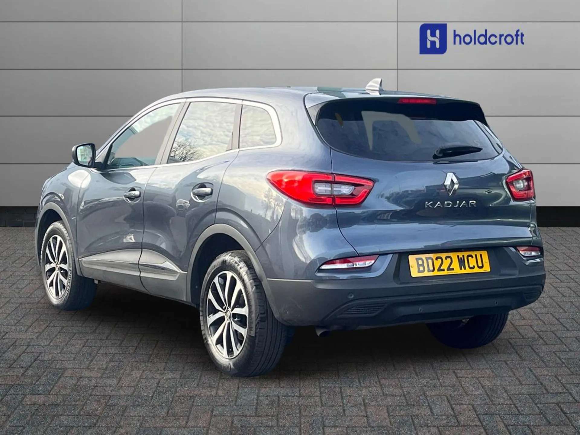 A 2022 RENAULT KADJAR 1.3 TCE Equilibre 5dr A 2022 RENAULT KADJAR 1.3 TCE Equilibre 5dr