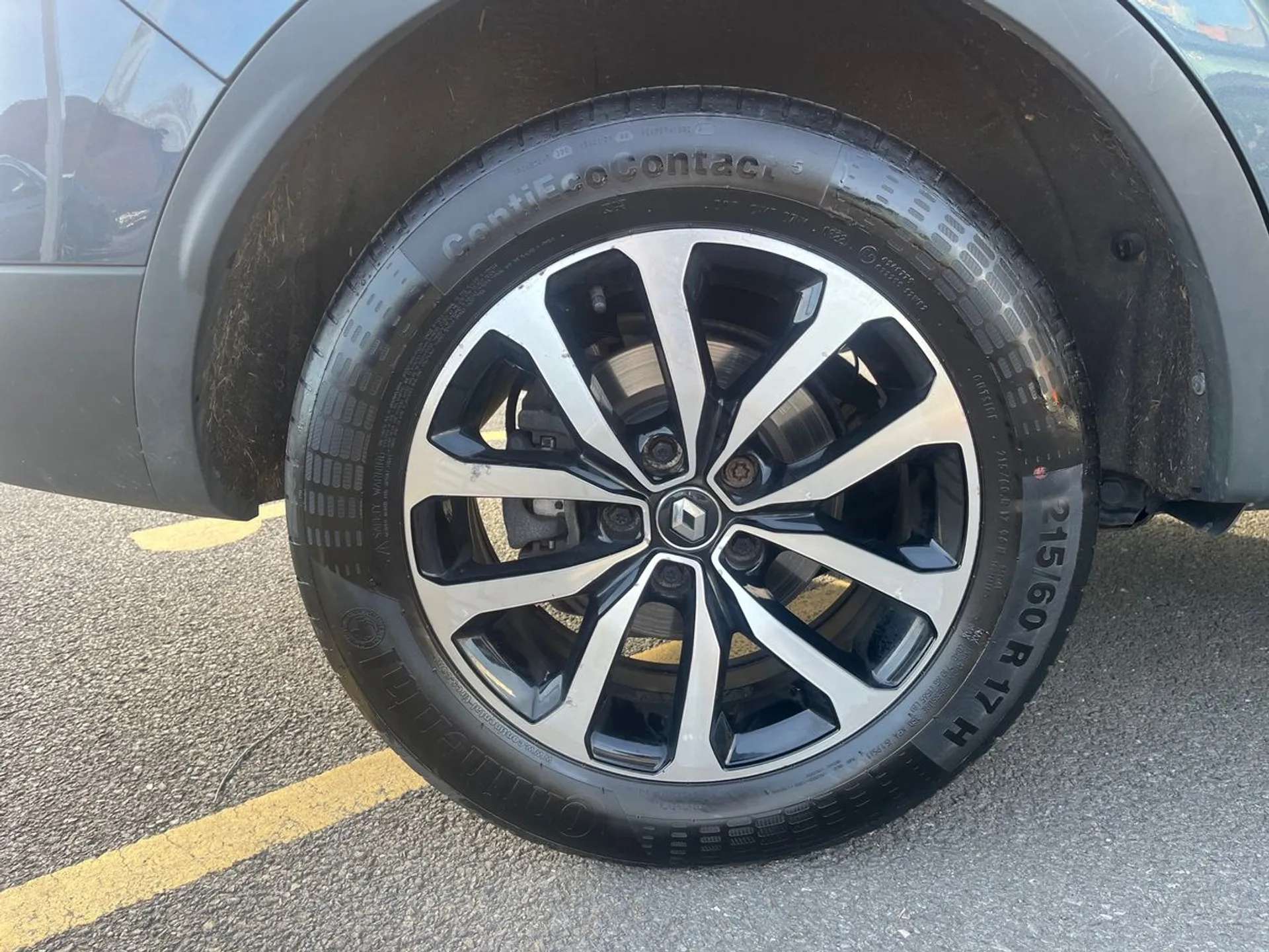 A 2022 RENAULT KADJAR 1.3 TCE Equilibre 5dr A 2022 RENAULT KADJAR 1.3 TCE Equilibre 5dr