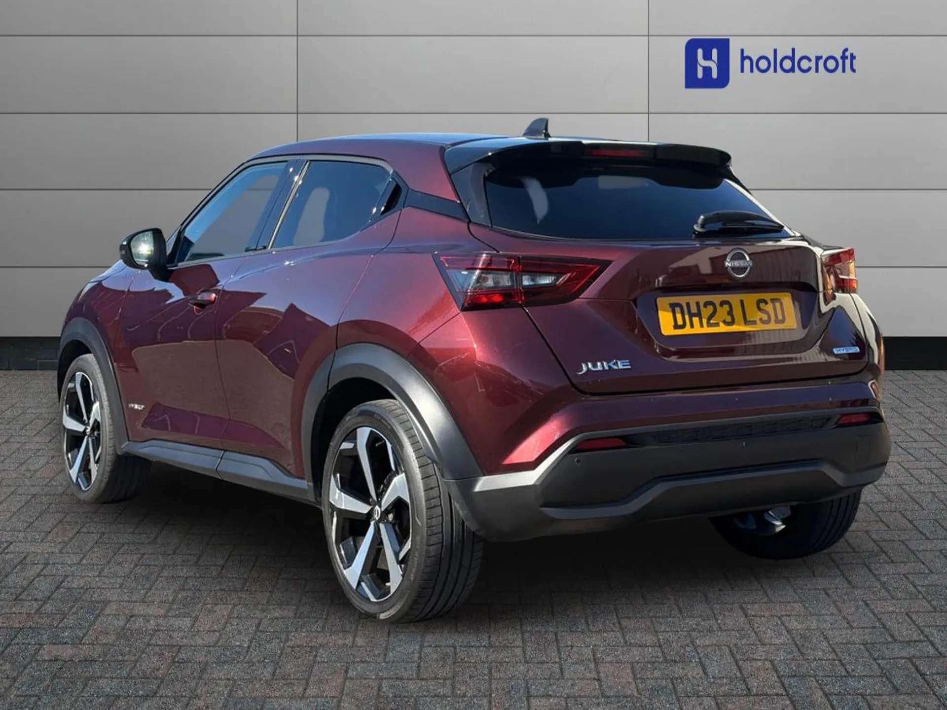 A 2023 NISSAN JUKE 1.6 Hybrid Tekna 5dr Auto A 2023 NISSAN JUKE 1.6 Hybrid Tekna 5dr Auto