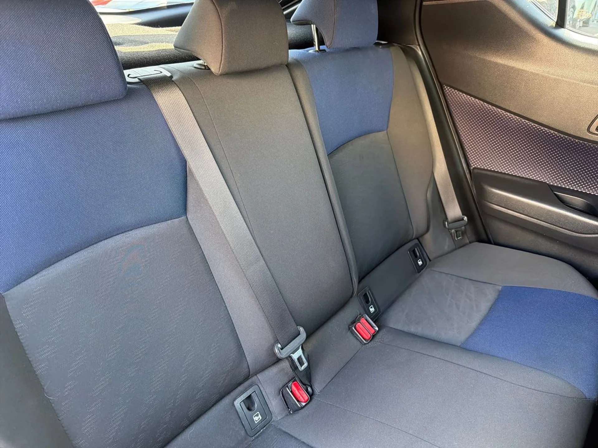 2017 TOYOTA C-HR 2017 TOYOTA C-HR