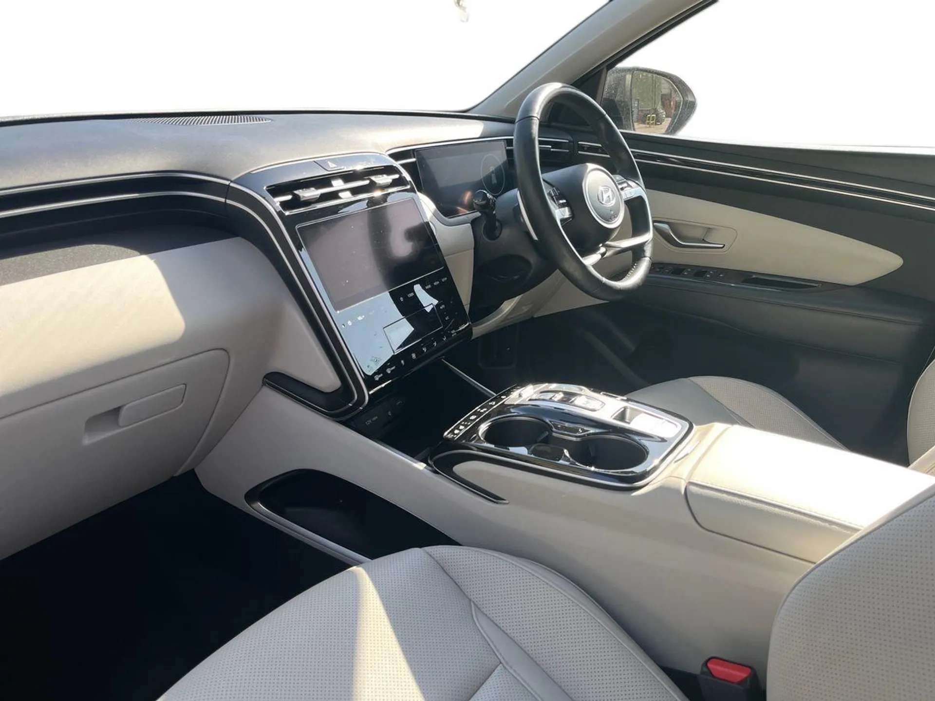 A 2023 HYUNDAI TUCSON 1.6 TGDi Plug-in Hybrid Ultimate 5dr 4WD Auto - ZERO DEPOSIT FINANCE AND CASHBACK AVAILABLE A 2023 HYUNDAI TUCSON 1.6 TGDi Plug-in Hybrid Ultimate 5dr 4WD Auto - ZERO DEPOSIT FINANCE AND CASHBACK AVAILABLE