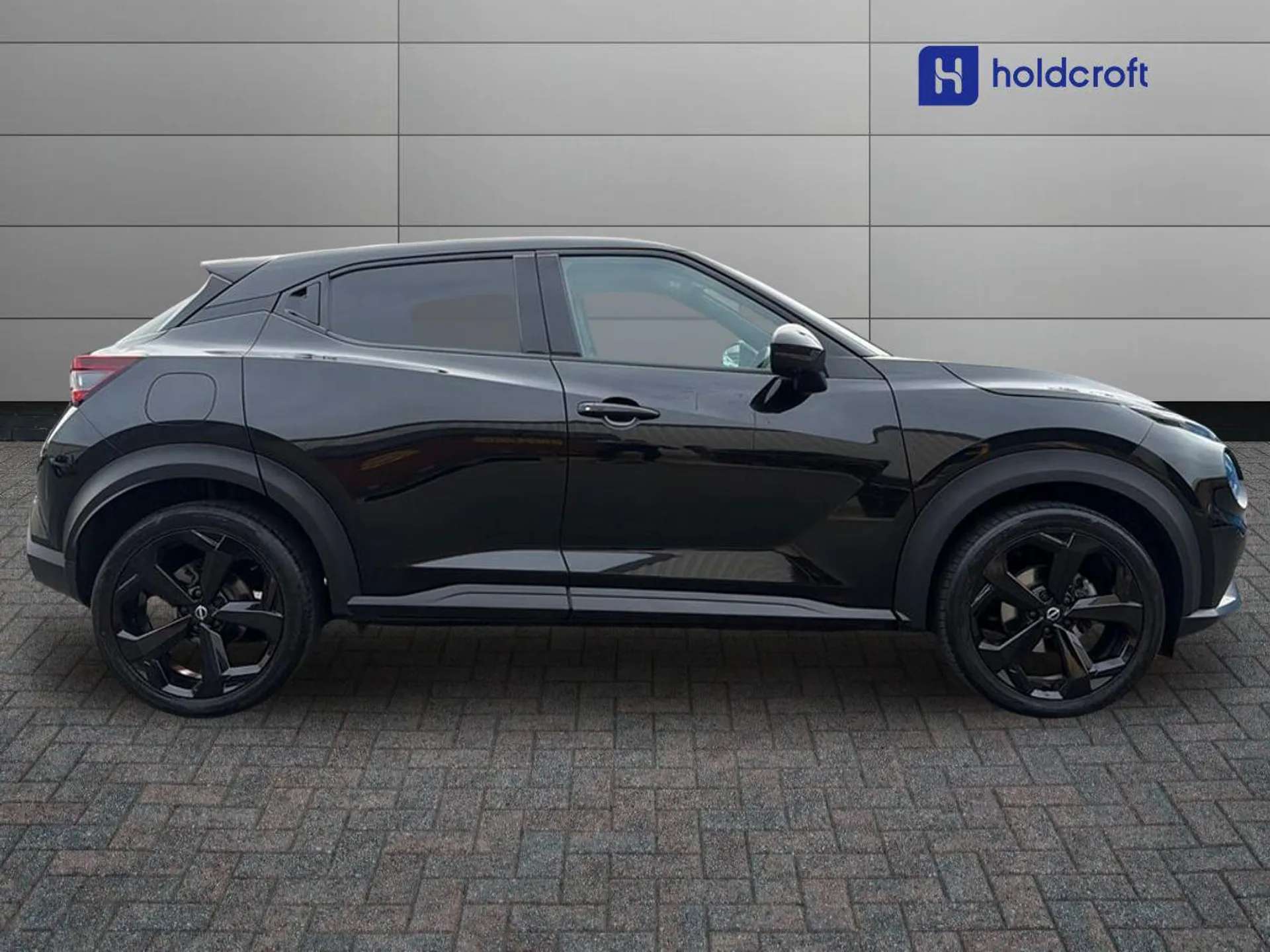 A 2025 NISSAN JUKE 1.0 DiG-T Tekna 5dr A 2025 NISSAN JUKE 1.0 DiG-T Tekna 5dr