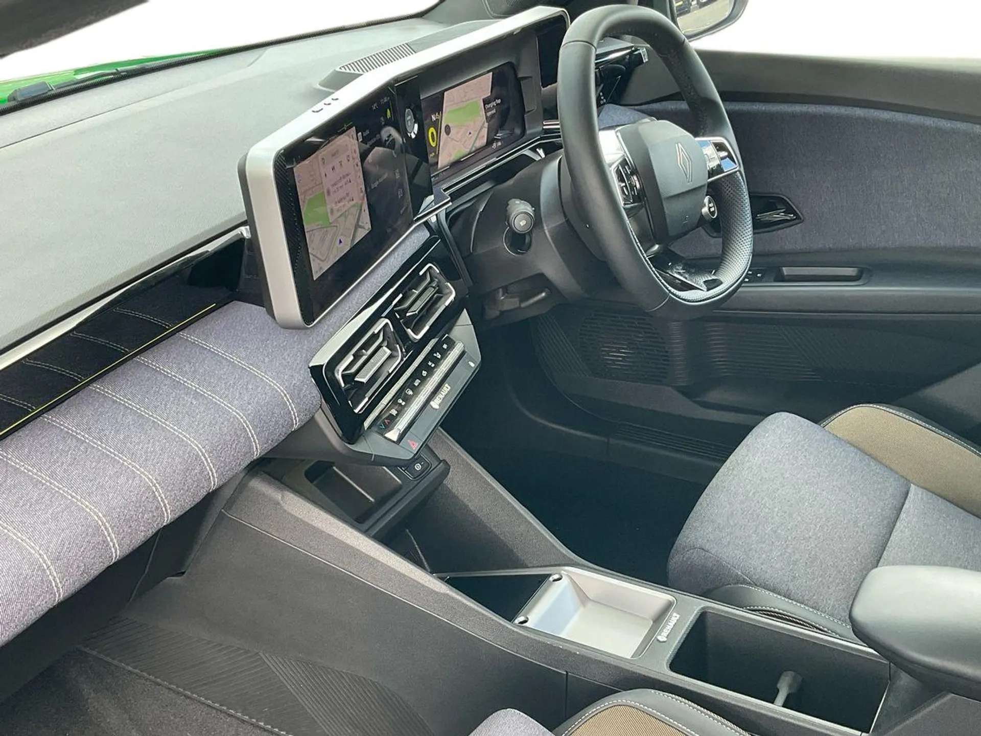 A 2025 RENAULT 5 110kW Techno Comfort Range 52kWh 5dr Auto A 2025 RENAULT 5 110kW Techno Comfort Range 52kWh 5dr Auto