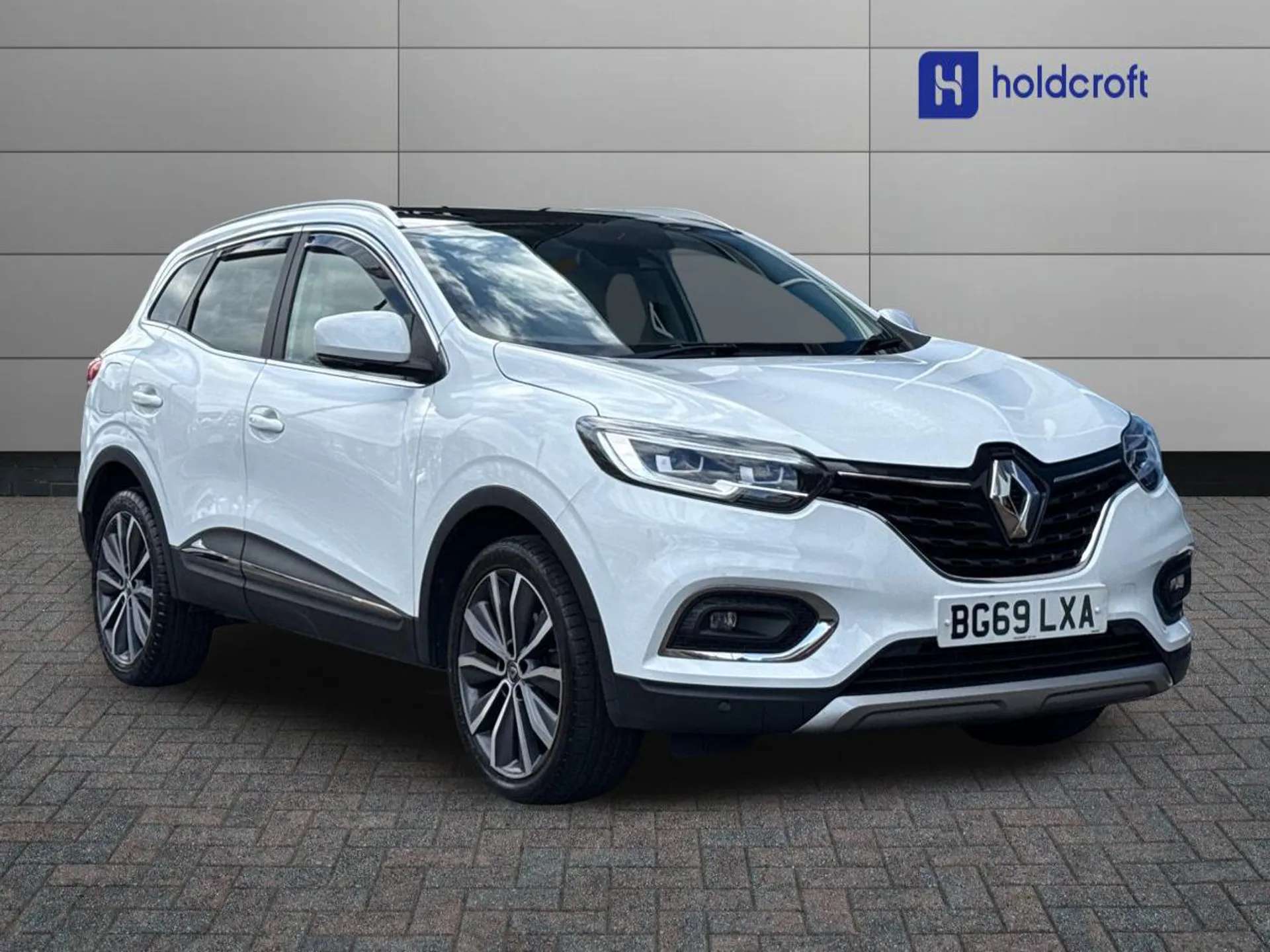 A 2019 RENAULT KADJAR 1.3 TCE S Edition 5dr A 2019 RENAULT KADJAR 1.3 TCE S Edition 5dr