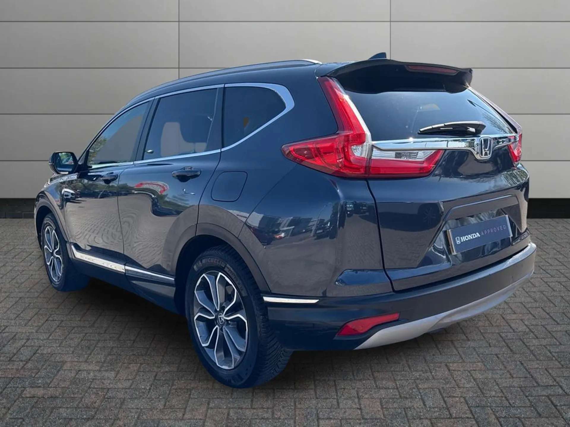 A 2021 HONDA CR-V 2.0 i-MMD Hybrid SR 2WD 5dr eCVT A 2021 HONDA CR-V 2.0 i-MMD Hybrid SR 2WD 5dr eCVT