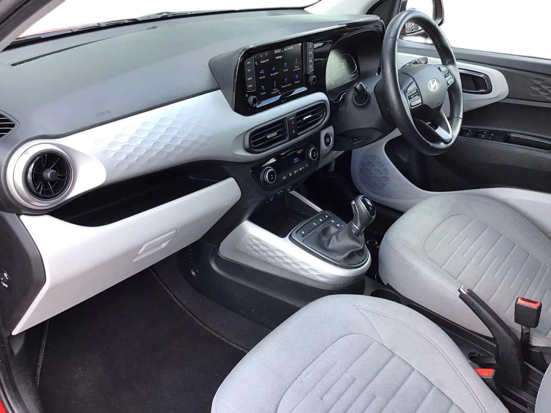 2024 HYUNDAI I10 2024 HYUNDAI I10