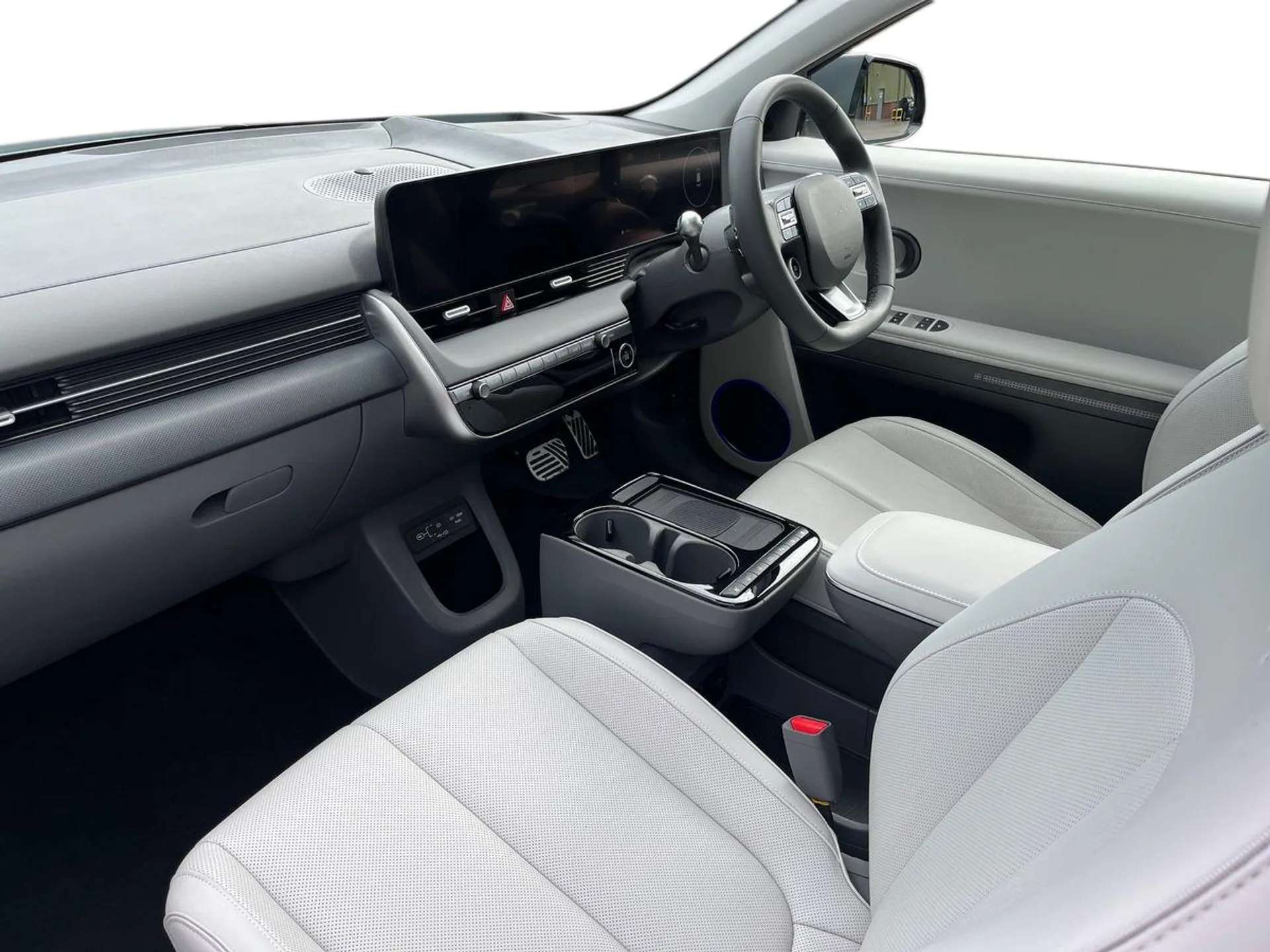 A 2025 HYUNDAI IONIQ 5 239kW Ultimate 84 kWh 5dr AWD Auto - ZERO DEPOSIT FINANCE AND CASHBACK AVAILABLE A 2025 HYUNDAI IONIQ 5 239kW Ultimate 84 kWh 5dr AWD Auto - ZERO DEPOSIT FINANCE AND CASHBACK AVAILABLE