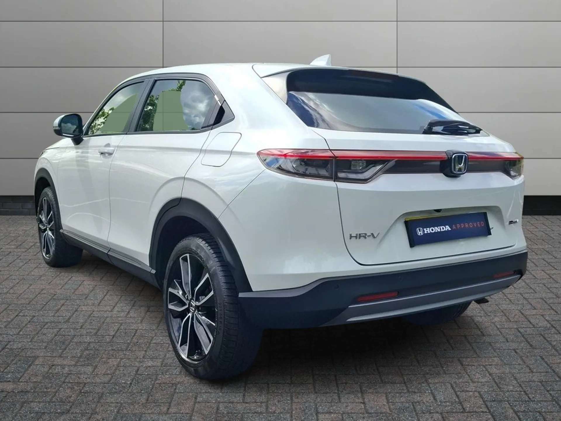 A 2022 HONDA HR-V 1.5 eHEV Elegance 5dr CVT A 2022 HONDA HR-V 1.5 eHEV Elegance 5dr CVT