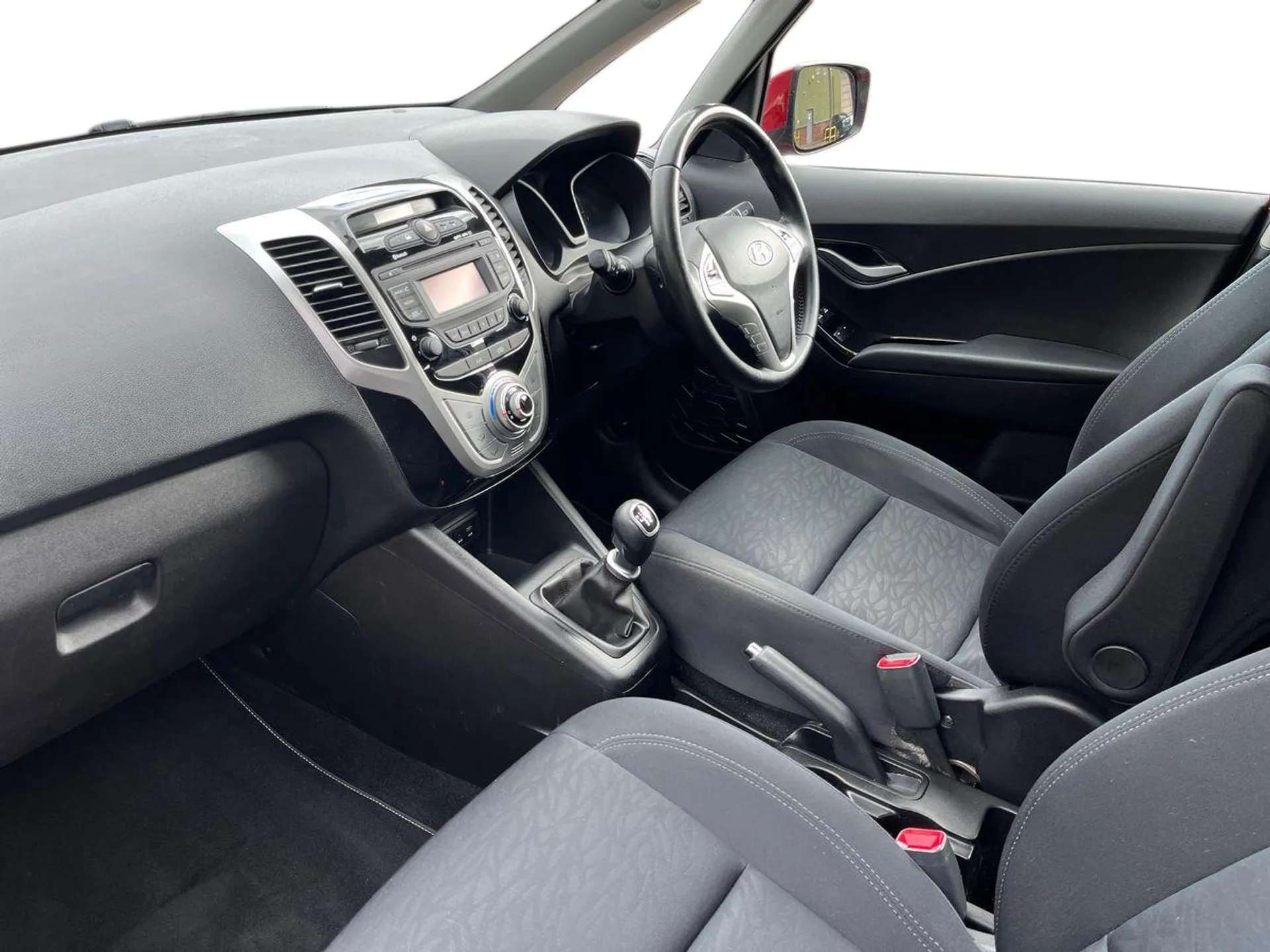 A 2017 HYUNDAI IX20 1.4 Blue Drive SE 5dr - ZERO DEPOSIT FINANCE AND CASHBACK AVAILABLE A 2017 HYUNDAI IX20 1.4 Blue Drive SE 5dr - ZERO DEPOSIT FINANCE AND CASHBACK AVAILABLE