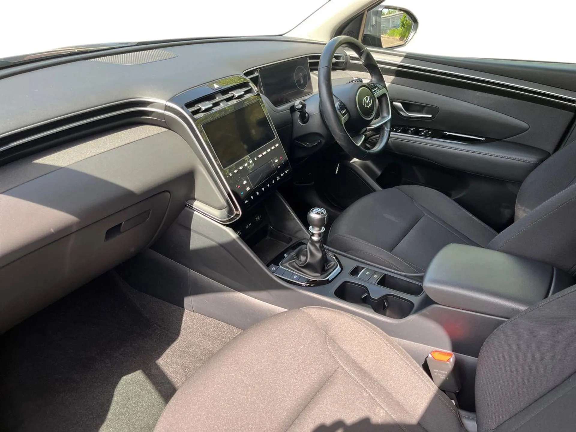 A 2022 HYUNDAI TUCSON 1.6 TGDi SE Connect 5dr 2WD - ZERO DEPOSIT FINANCE AND CASHBACK AVAILABLE A 2022 HYUNDAI TUCSON 1.6 TGDi SE Connect 5dr 2WD - ZERO DEPOSIT FINANCE AND CASHBACK AVAILABLE