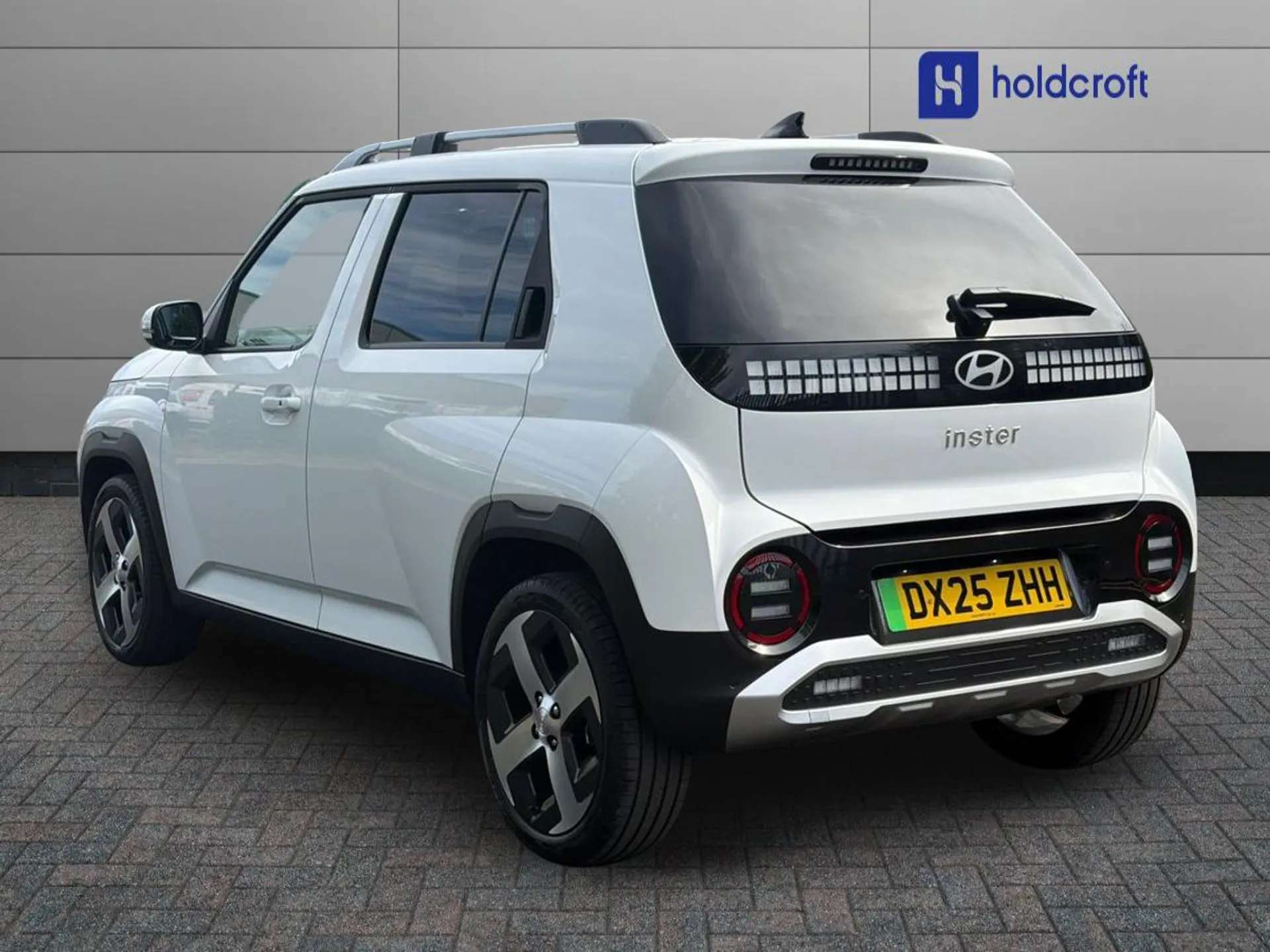 A 2025 HYUNDAI INSTER 85kW 02 49kWh 5dr Auto - ZERO DEPOSIT FINANCE & CASHBACK AVAILABLE A 2025 HYUNDAI INSTER 85kW 02 49kWh 5dr Auto - ZERO DEPOSIT FINANCE & CASHBACK AVAILABLE