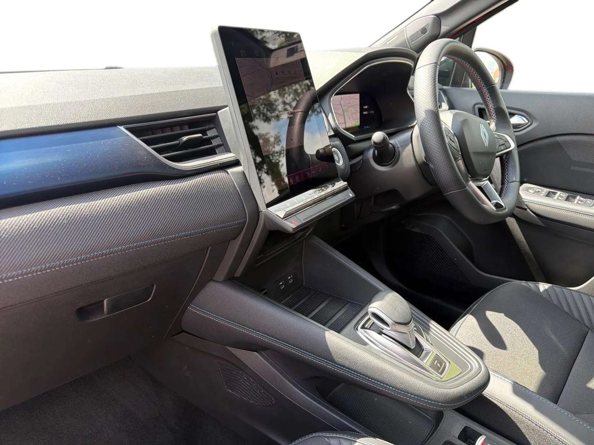 A 2025 RENAULT SYMBIOZ 1.6 E-Tech FHEV 145 Iconic Esprit Alpine 5dr Auto A 2025 RENAULT SYMBIOZ 1.6 E-Tech FHEV 145 Iconic Esprit Alpine 5dr Auto