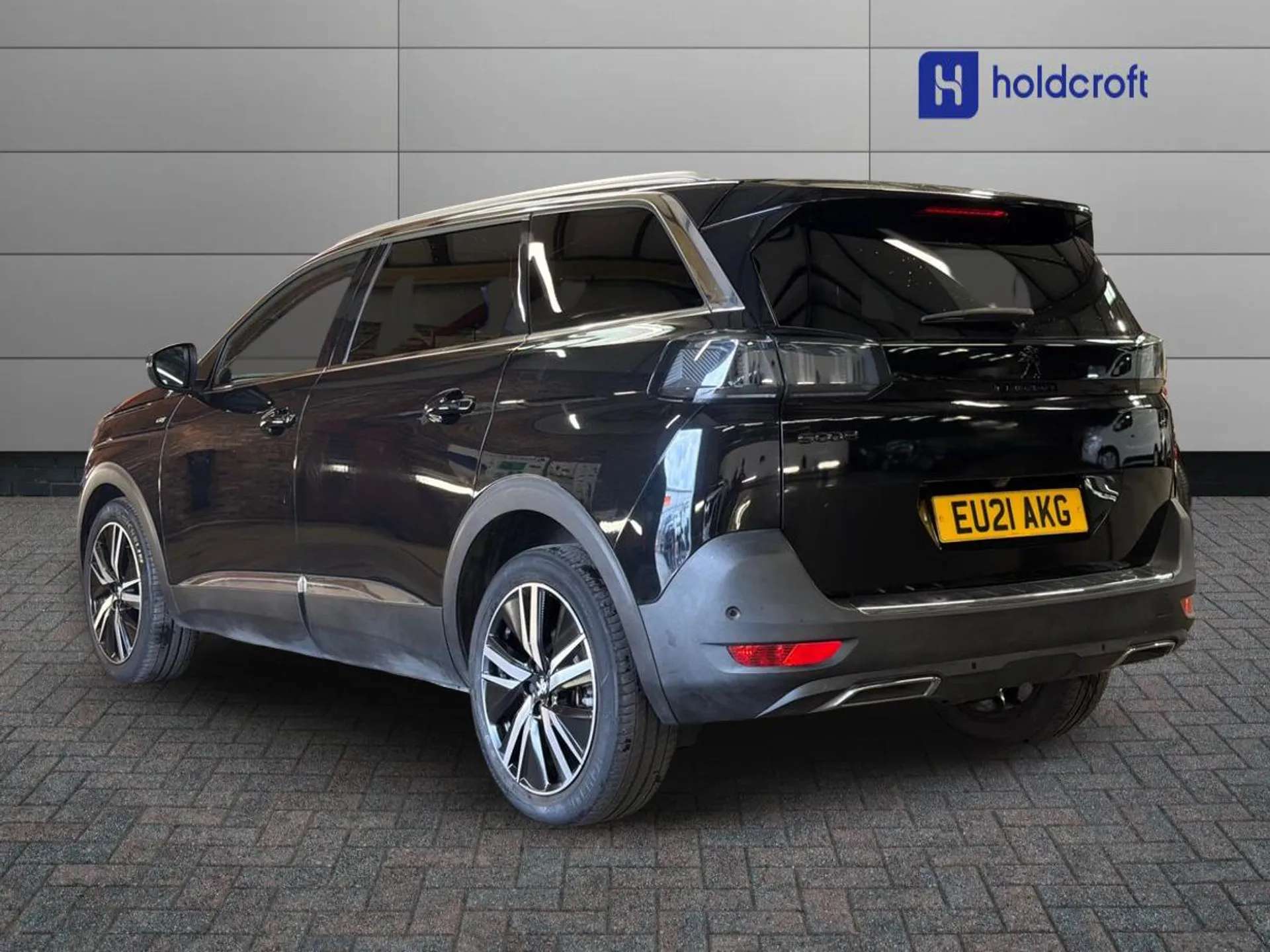 A 2021 PEUGEOT 5008 1.6 PureTech 180 GT Premium 5dr EAT8 A 2021 PEUGEOT 5008 1.6 PureTech 180 GT Premium 5dr EAT8