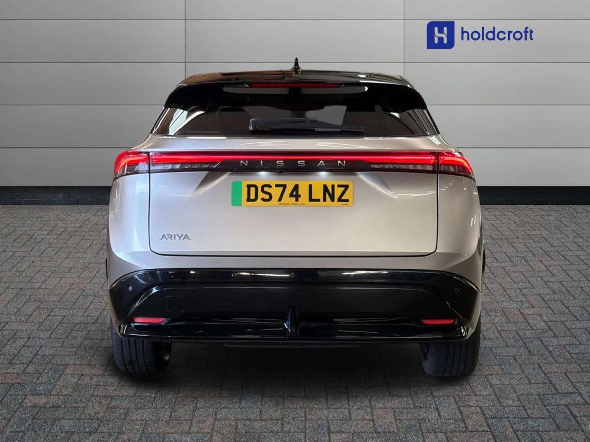 A 2024 NISSAN ARIYA 160kW Advance 63kWh 22kWCh 5dr Auto A 2024 NISSAN ARIYA 160kW Advance 63kWh 22kWCh 5dr Auto