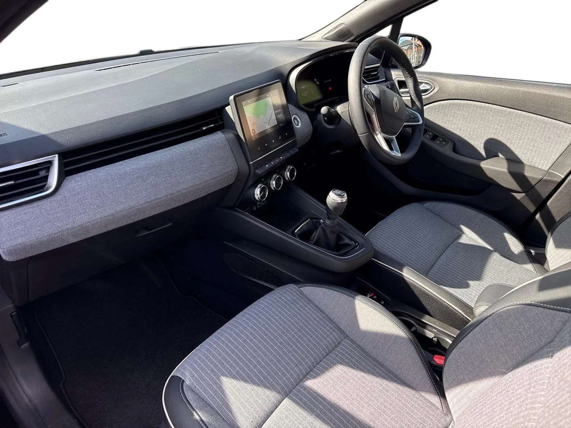 A 2025 RENAULT CLIO 1.0 TCe 90 Techno 5dr A 2025 RENAULT CLIO 1.0 TCe 90 Techno 5dr