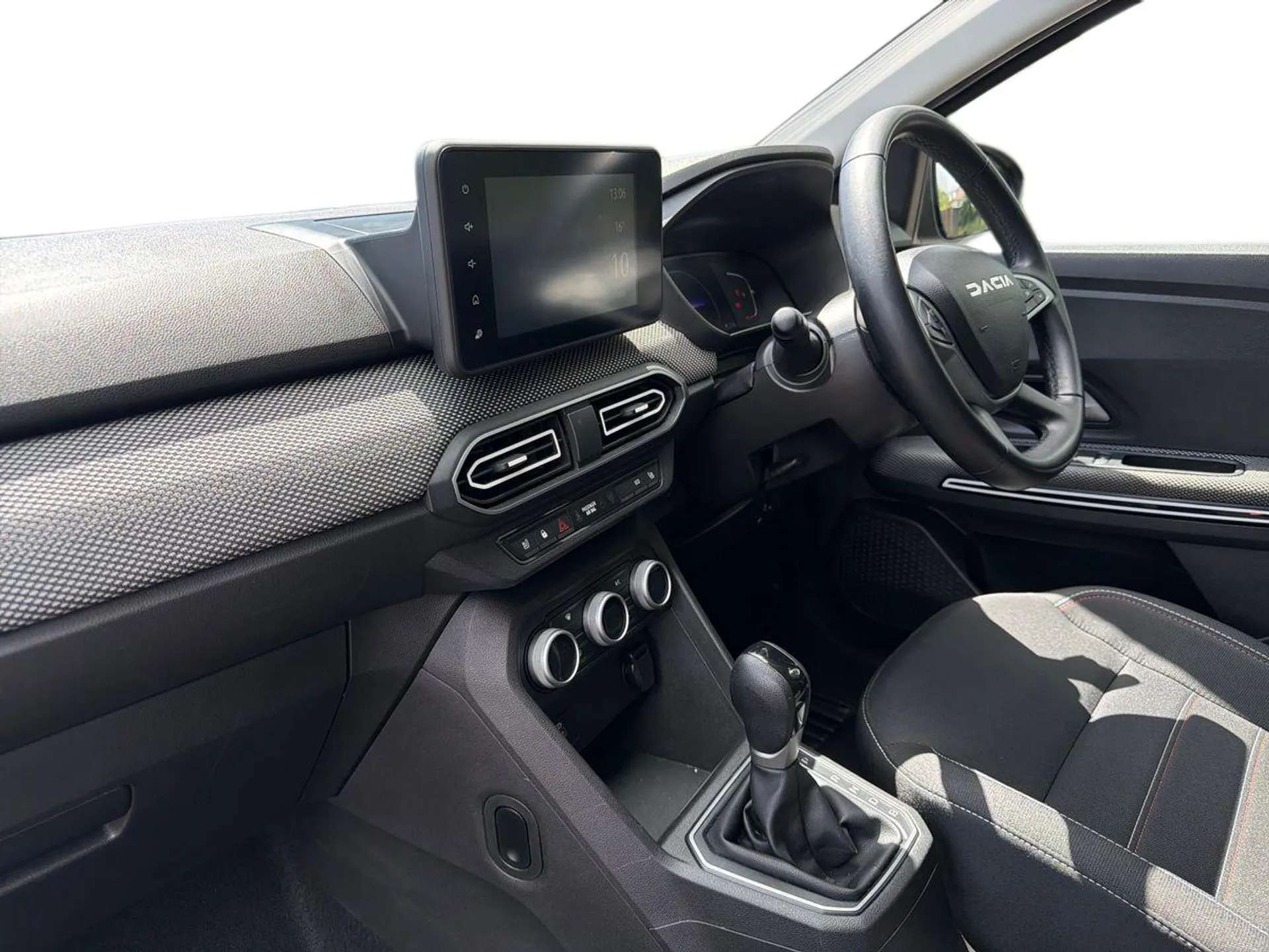 A 2023 DACIA JOGGER 1.6 HEV Extreme SE 5dr Auto A 2023 DACIA JOGGER 1.6 HEV Extreme SE 5dr Auto