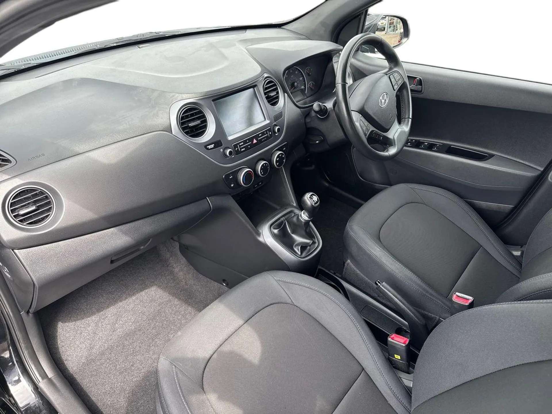 2018 HYUNDAI I10 2018 HYUNDAI I10