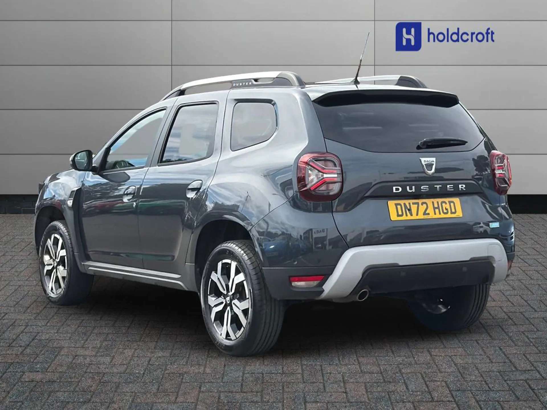 A 2022 DACIA DUSTER 1.0 TCe 100 Bi-Fuel Prestige 5dr A 2022 DACIA DUSTER 1.0 TCe 100 Bi-Fuel Prestige 5dr