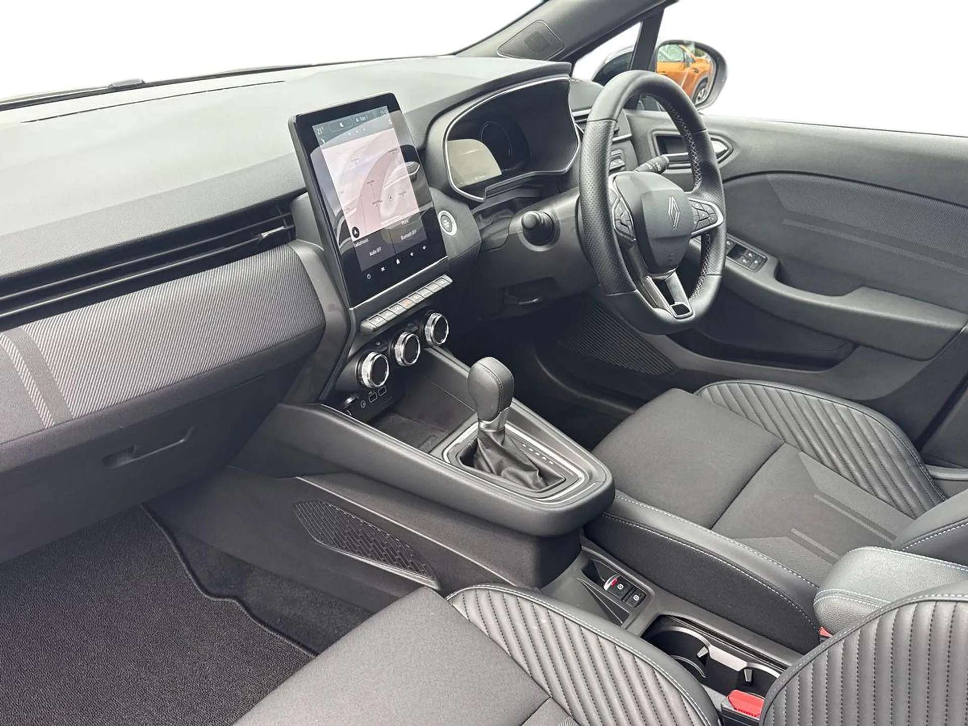 A 2025 RENAULT CLIO 1.6 E-TECH full hybrid 145 Esprit Alpine 5dr Auto A 2025 RENAULT CLIO 1.6 E-TECH full hybrid 145 Esprit Alpine 5dr Auto
