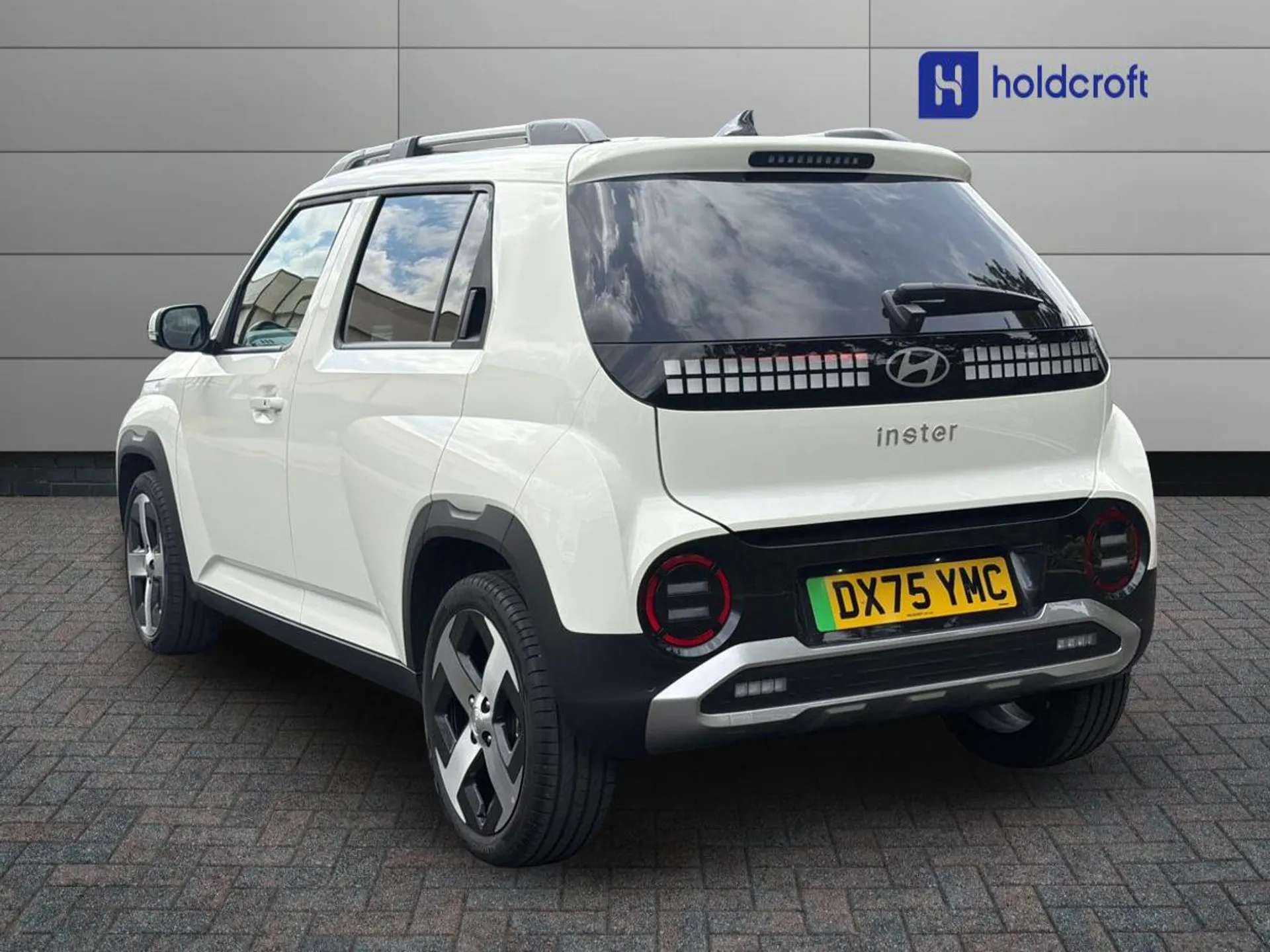 A 2025 HYUNDAI INSTER 85kW 02 49kWh 5dr Auto - ZERO DEPOSIT FINANCE & CASHBACK AVAILABLE A 2025 HYUNDAI INSTER 85kW 02 49kWh 5dr Auto - ZERO DEPOSIT FINANCE & CASHBACK AVAILABLE