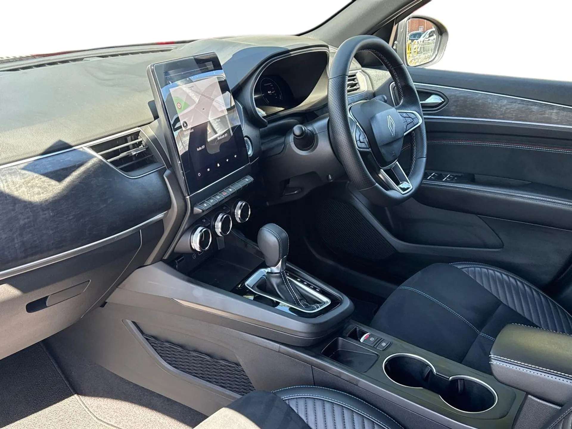 A 2024 RENAULT ARKANA 1.6 E-Tech FHEV 145 Esprit Alpine 5dr Auto A 2024 RENAULT ARKANA 1.6 E-Tech FHEV 145 Esprit Alpine 5dr Auto